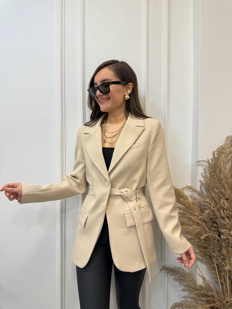 Taş Tek Düğme Kemer Detaylı Blazer Ceket 9367