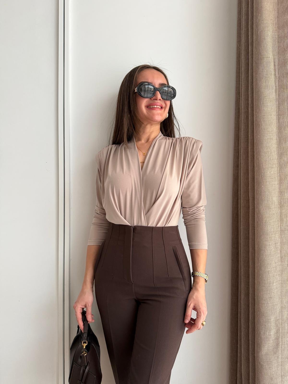 Taş Vatkalı Kruvaze Yaka Bodysuit 6001