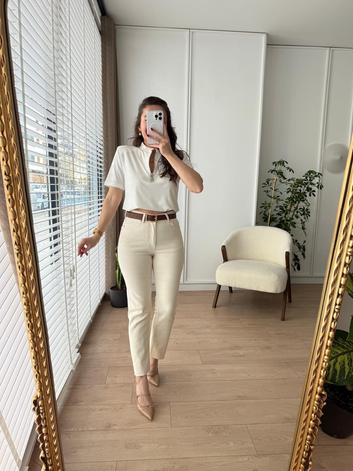 Taş Yüksek Bel Full Likralı Paçası Kesik Mom Jean 0764