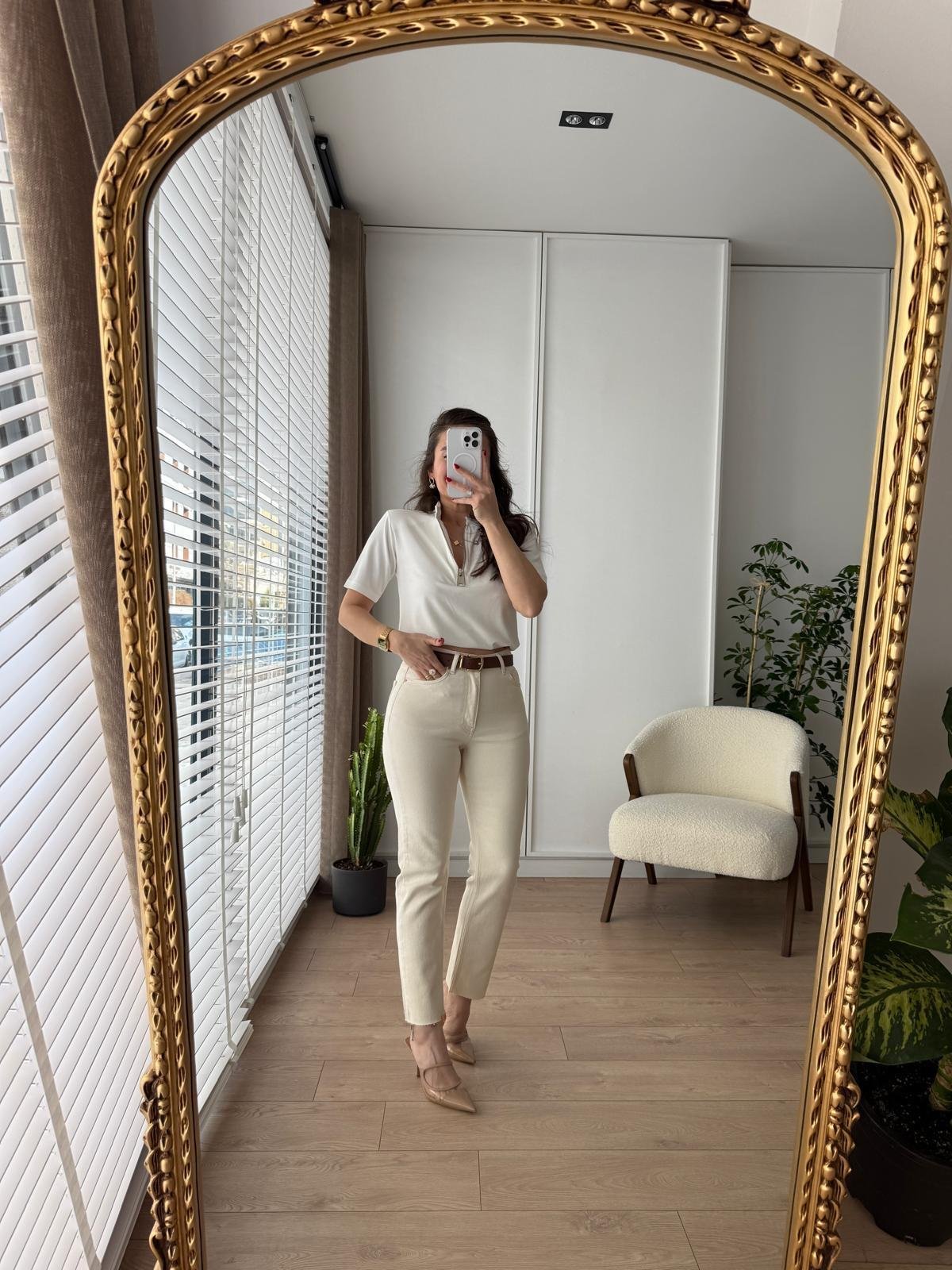 Taş Yüksek Bel Full Likralı Paçası Kesik Mom Jean 0764