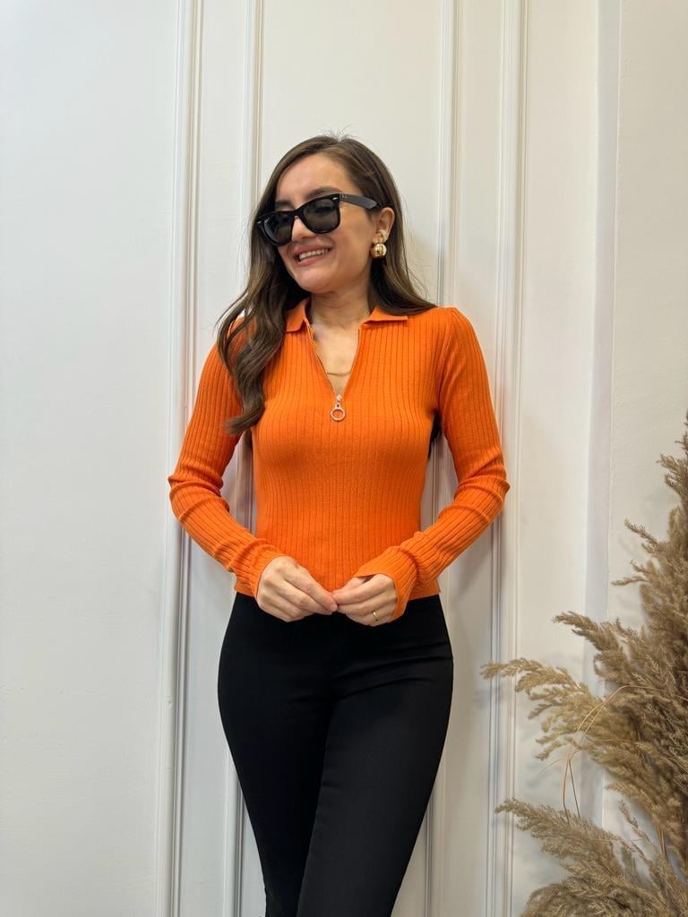 Turuncu Çizgili Polo Yaka Fermuarlı Triko Bluz 3739