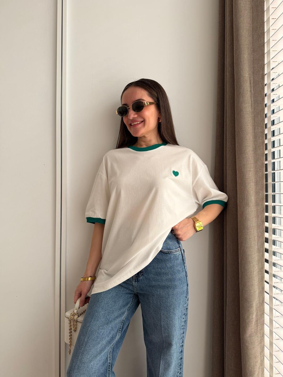 Yeşil Bisiklet Yaka Kalp Nakışlı Tshirt 22963