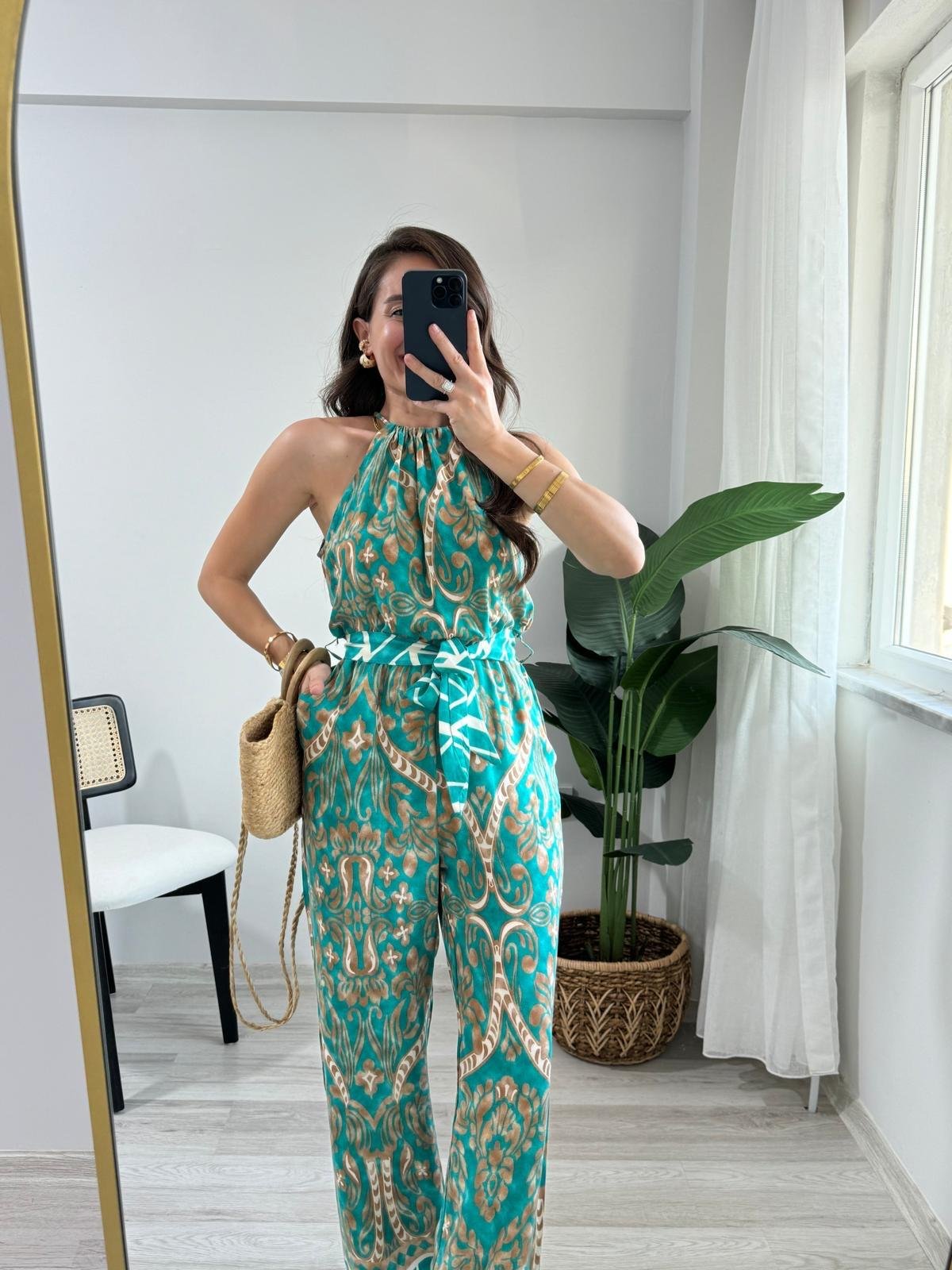 Yeşil Desenli Halter Yaka Bel Lastikli Kuşaklı Tulum  3528