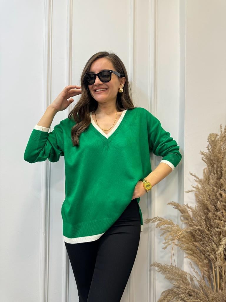 Yeşil V Yaka Beyaz Şeritli Triko Bluz 3743