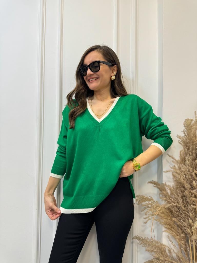 Yeşil V Yaka Beyaz Şeritli Triko Bluz 3743