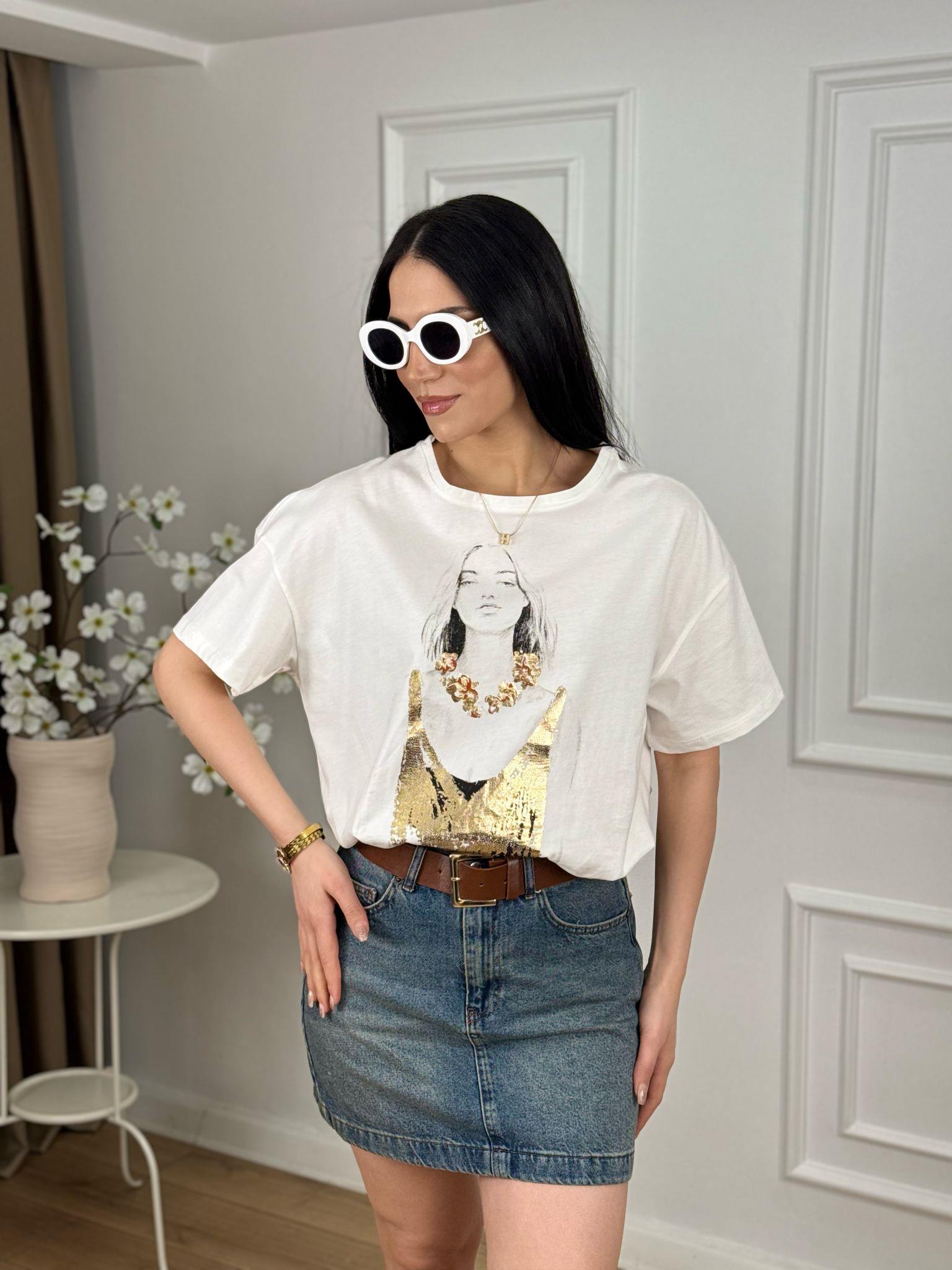 Beyaz Bisiklet Yaka Kız Baskılı Varaklı Tshirt 4504