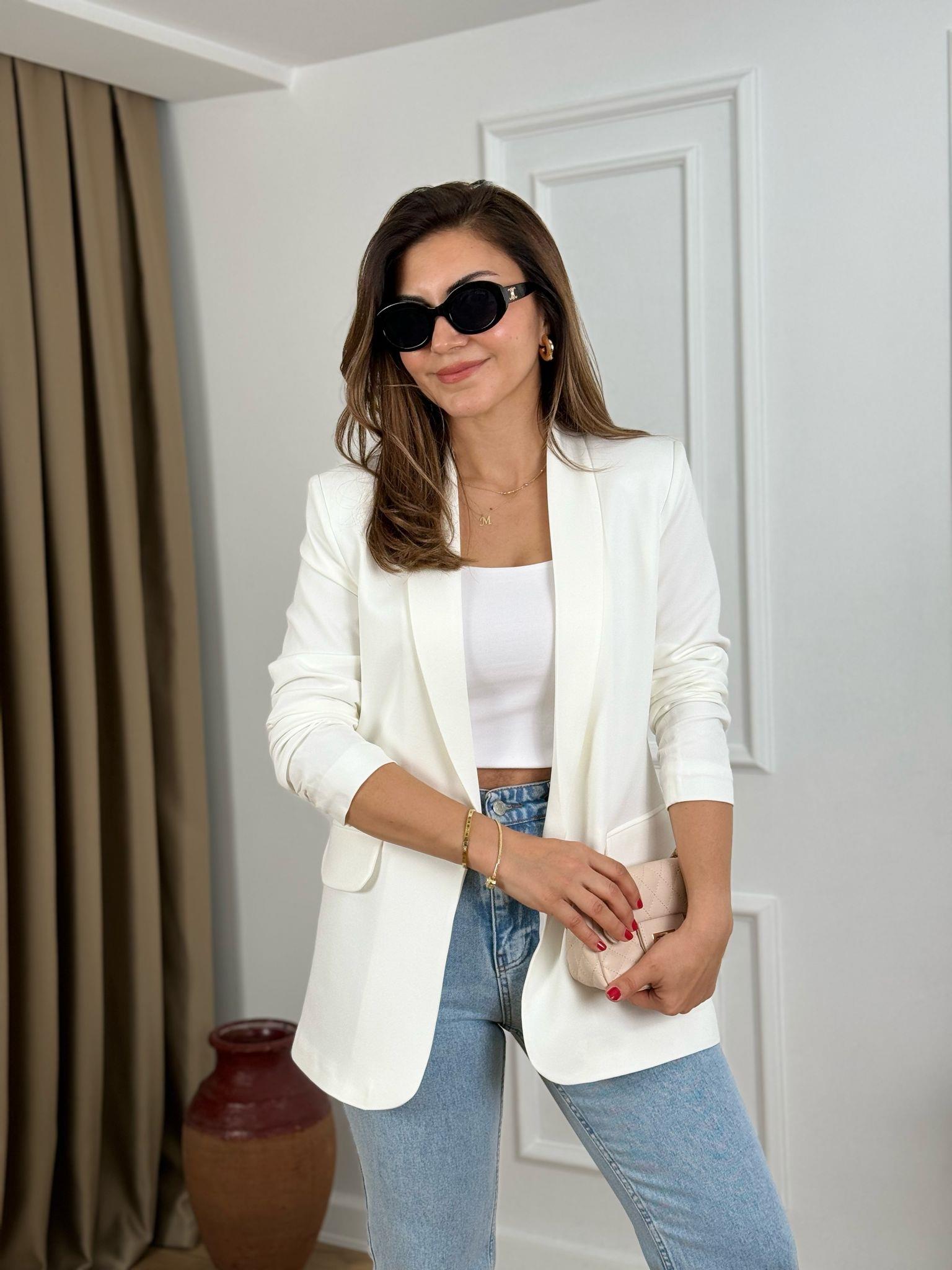 Beyaz Düğmesiz Astarlı Kolu Büzgülü Blazer Ceket 3101
