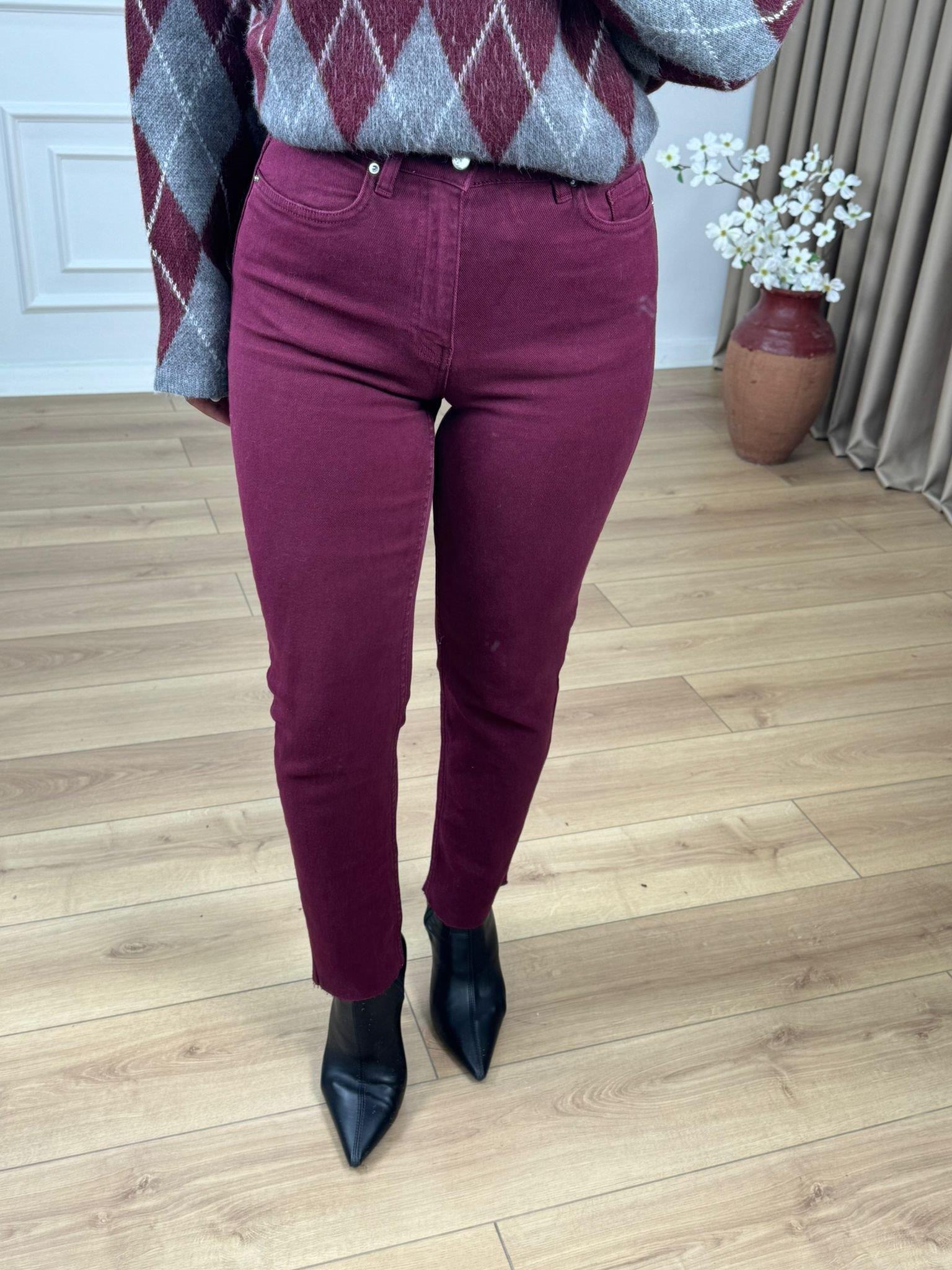 Bordo Yüksek Bel Likralı Toparlayıcı Paçası Kesik Fit Mom Jean 764
