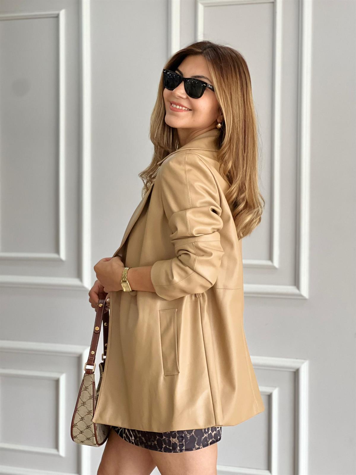 Camel Düğmeli Kuşaklı Astarlı Çımalı Deri Kaban 5125
