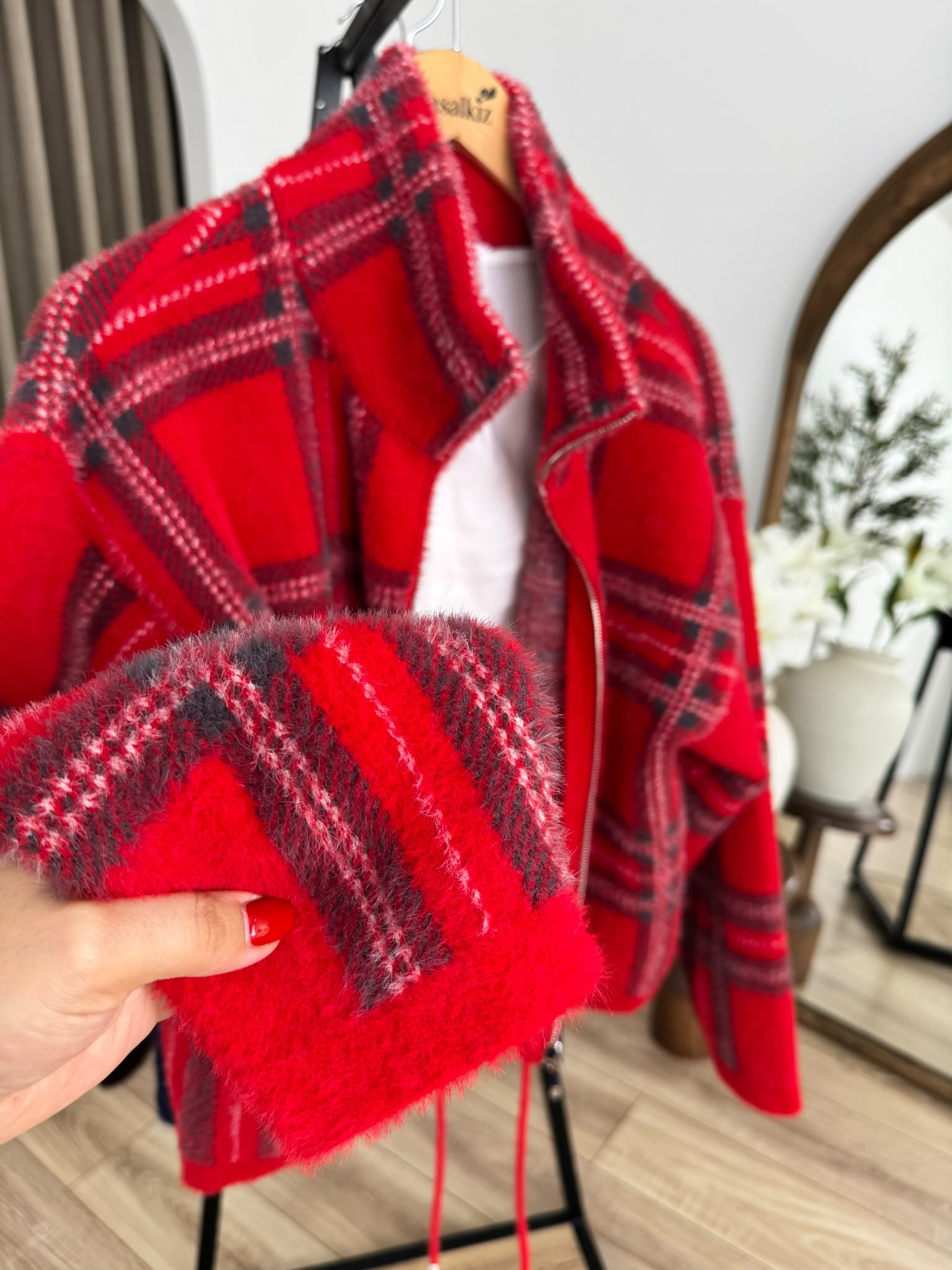 Kırmızı Dik Yaka Premium Kalite Angora Triko Ceket 26439