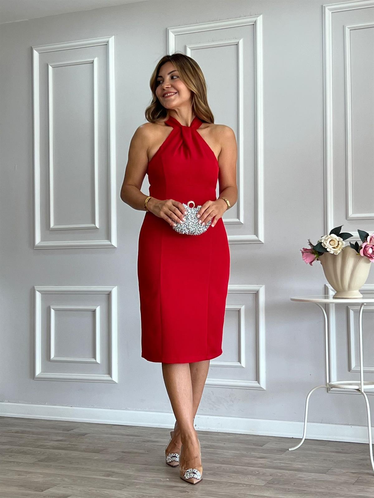 Kırmızı Halter Yaka Klasik Kumaş Elbise 5859
