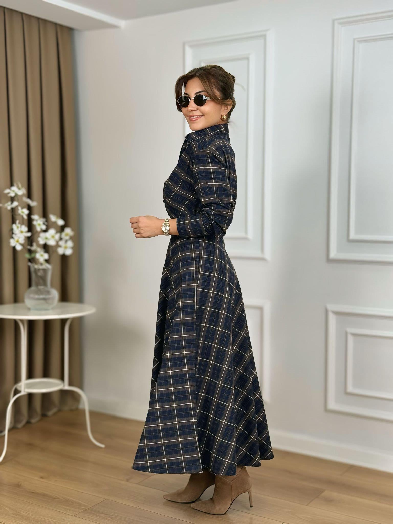 Lacivert Omzu Vatkalı Düğmeli Ekose Desenli Tasarım Gömlek 2397