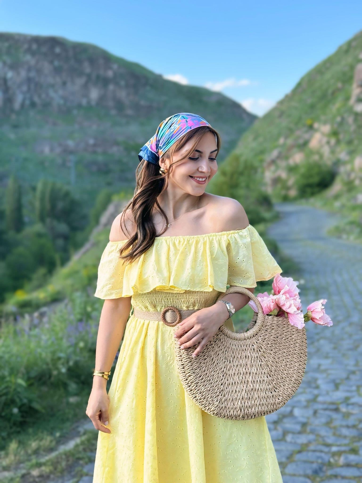 Sarı Madonna Yaka Hasır Kemerli Astarlı Fisto Elbise 8569