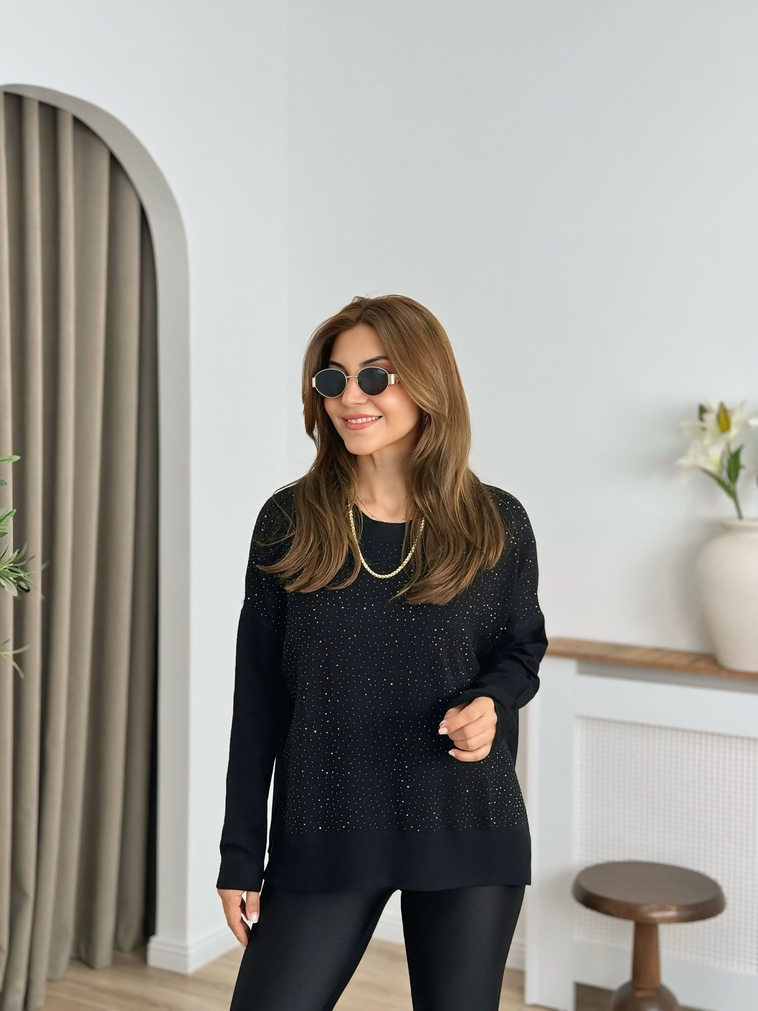 Siyah Bisiklet Yaka Taşlı Triko Kazak 254231