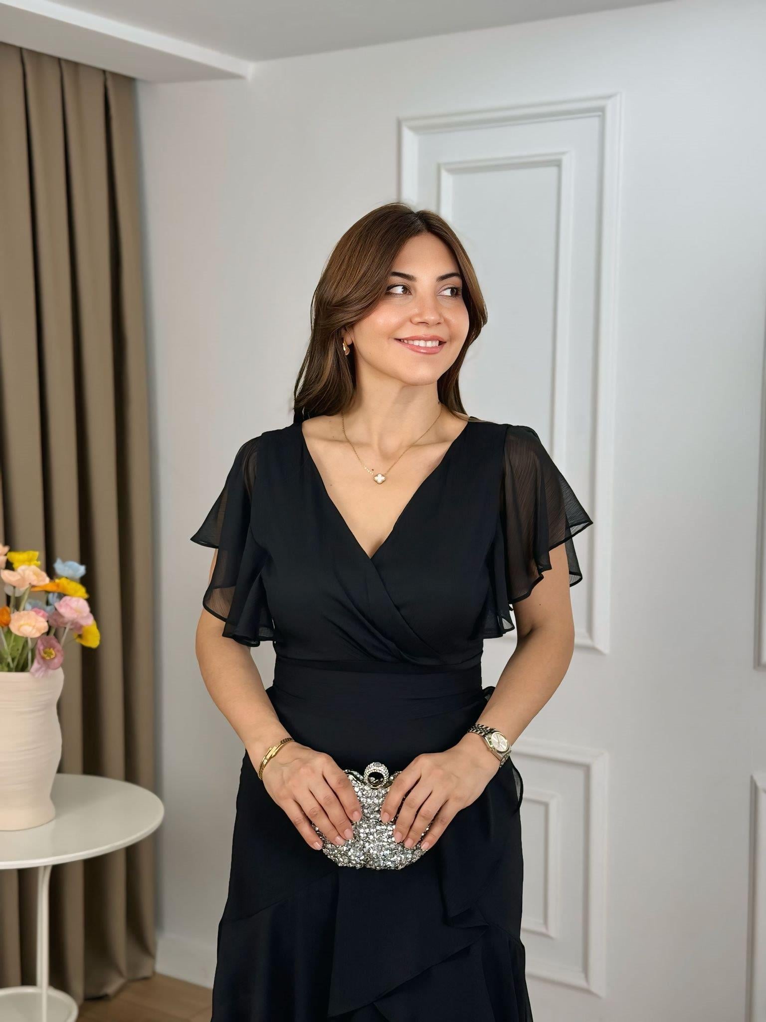 Siyah Kruvaze Yaka Beli Kuşaklı Volanlı Elbise 265532