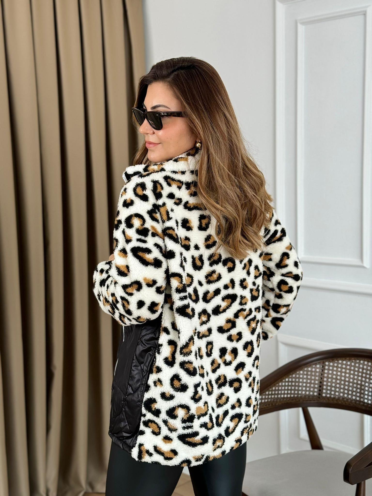 Siyah Leopar Desen Fermuarlı Kapitone Mont OX12