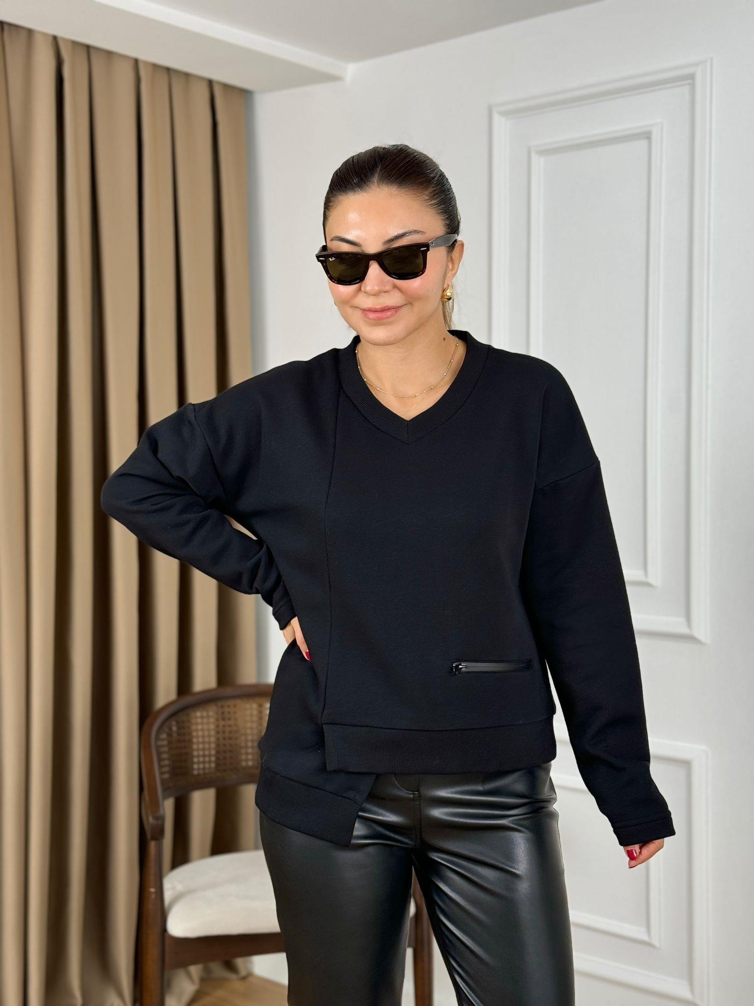 Siyah V Yaka Cep Detaylı Asimetrik Sweatshirt 017