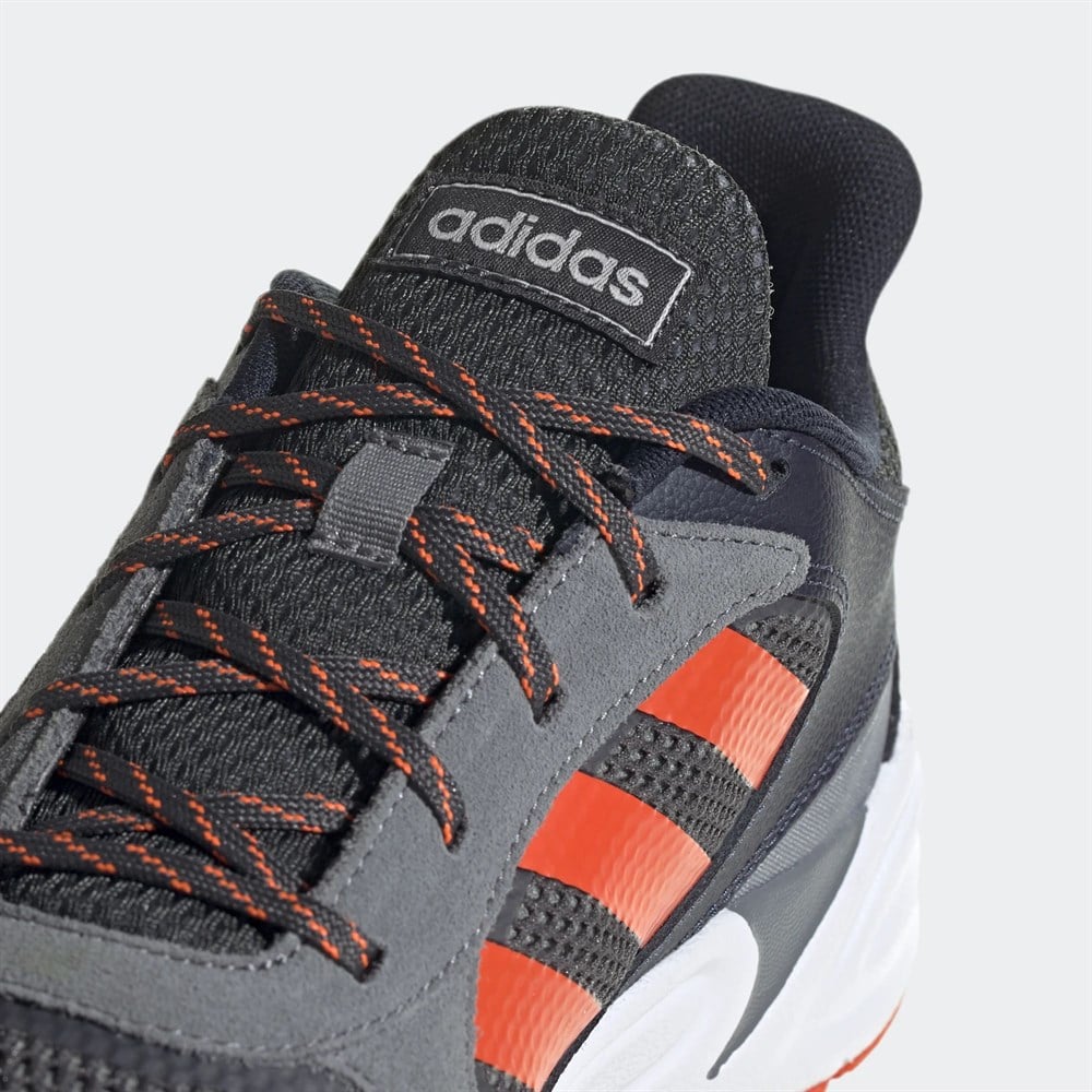 adidas 90s Valasion Erkek Koşu Ayakkabısı