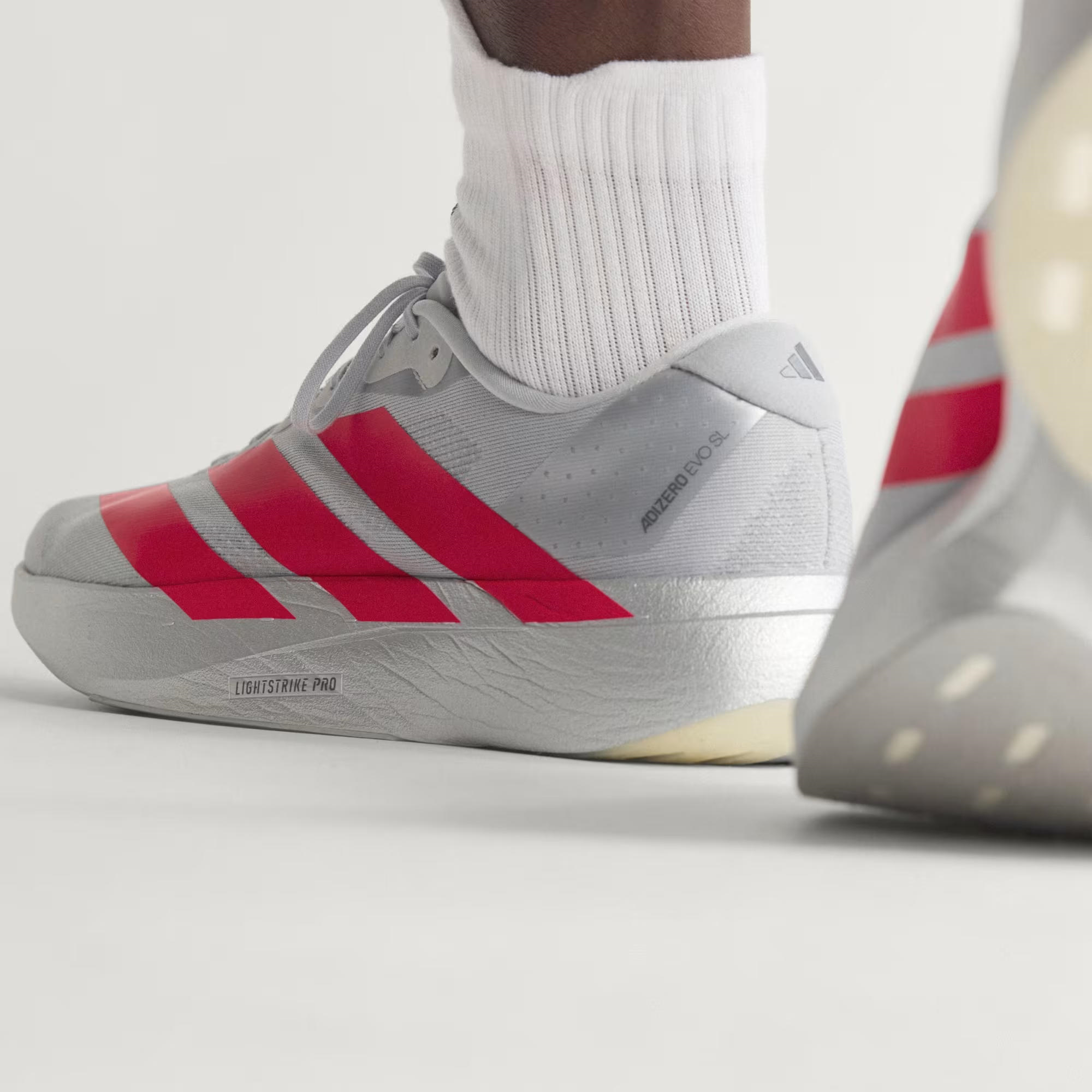 adidas Adizero Evo SL Erkek Koşu Ayakkabısı