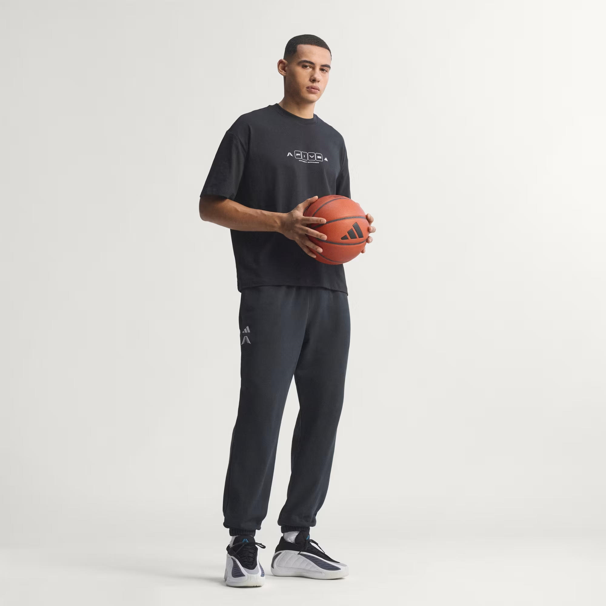 adidas Anthony Edwards Foundation Erkek Eşofman Altı