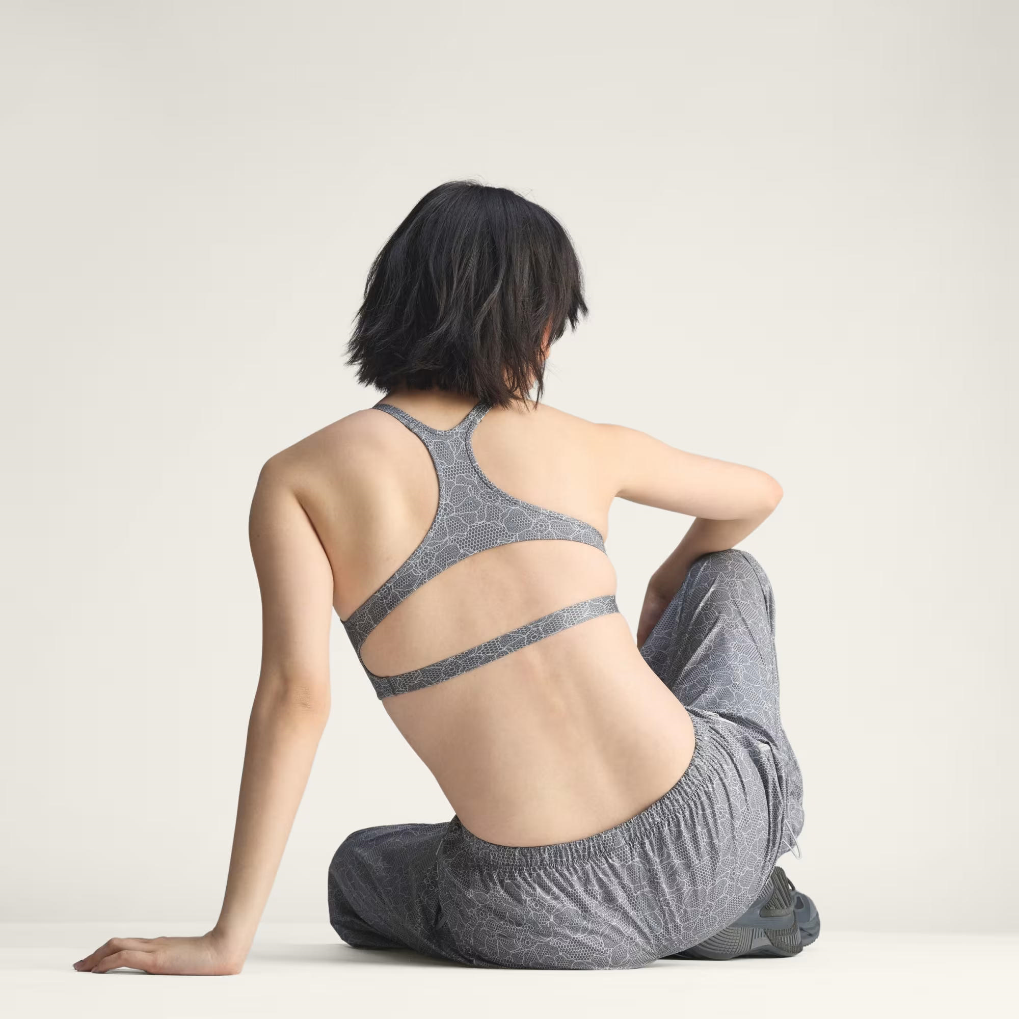 adidas by Stella McCartney Running Printed Mini Crop Kadın Büstiyer