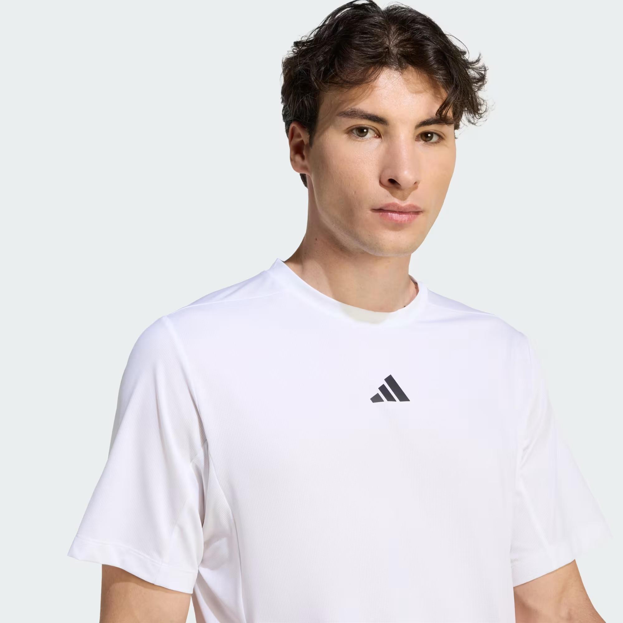 adidas D4T Essentials Erkek Tişört