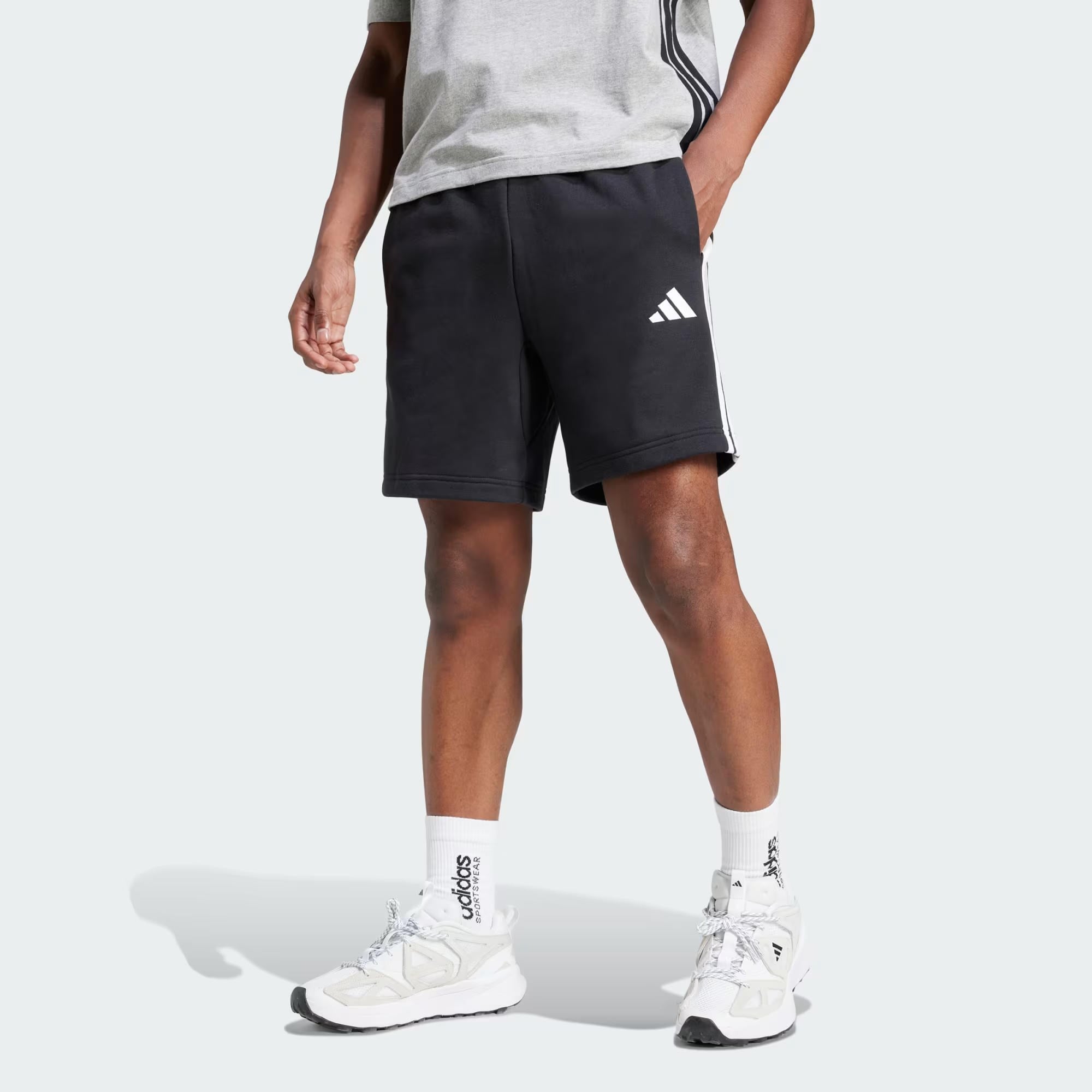 adidas Essentials 3 Stripes Erkek Şort