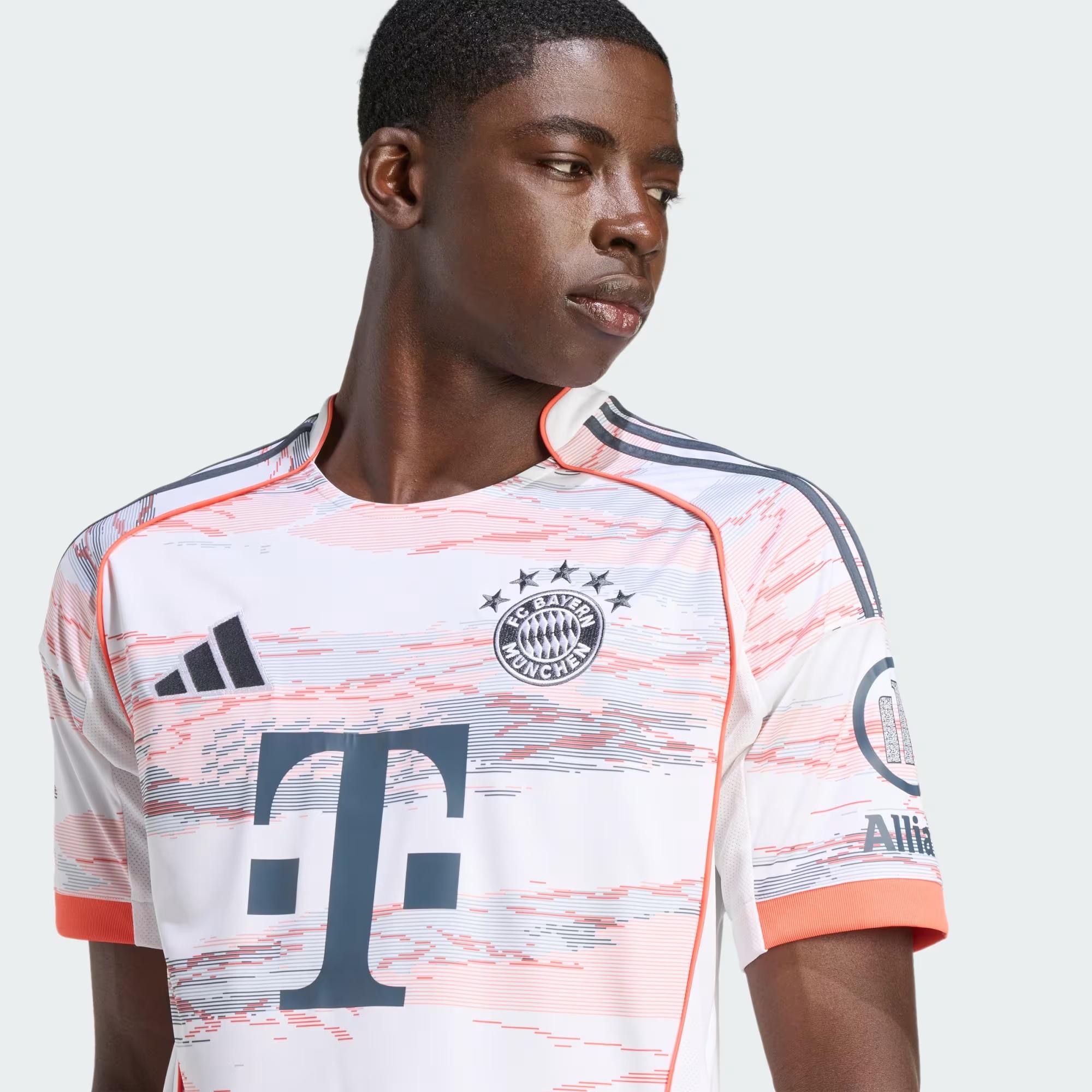 adidas FC Bayern 25/26 Erkek Forma