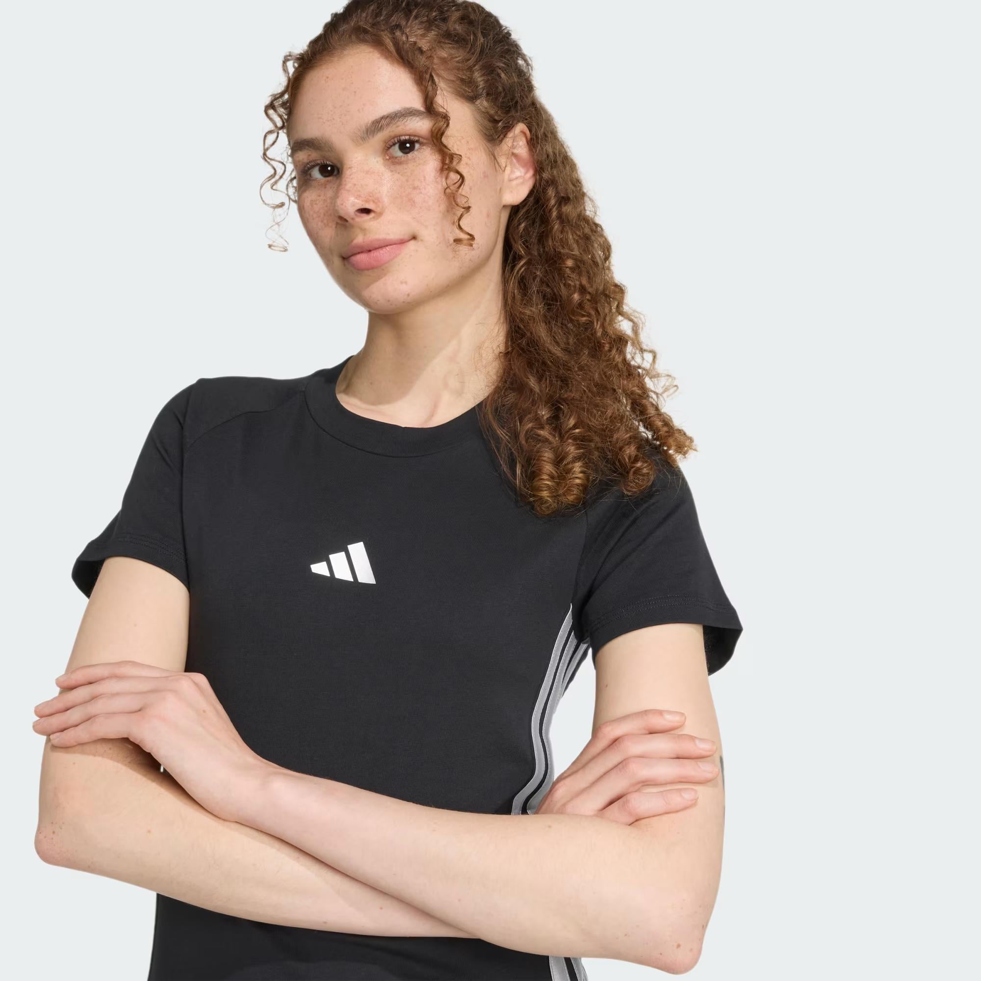 adidas Holiday 3 Stripes Slim Kadın Tişört
