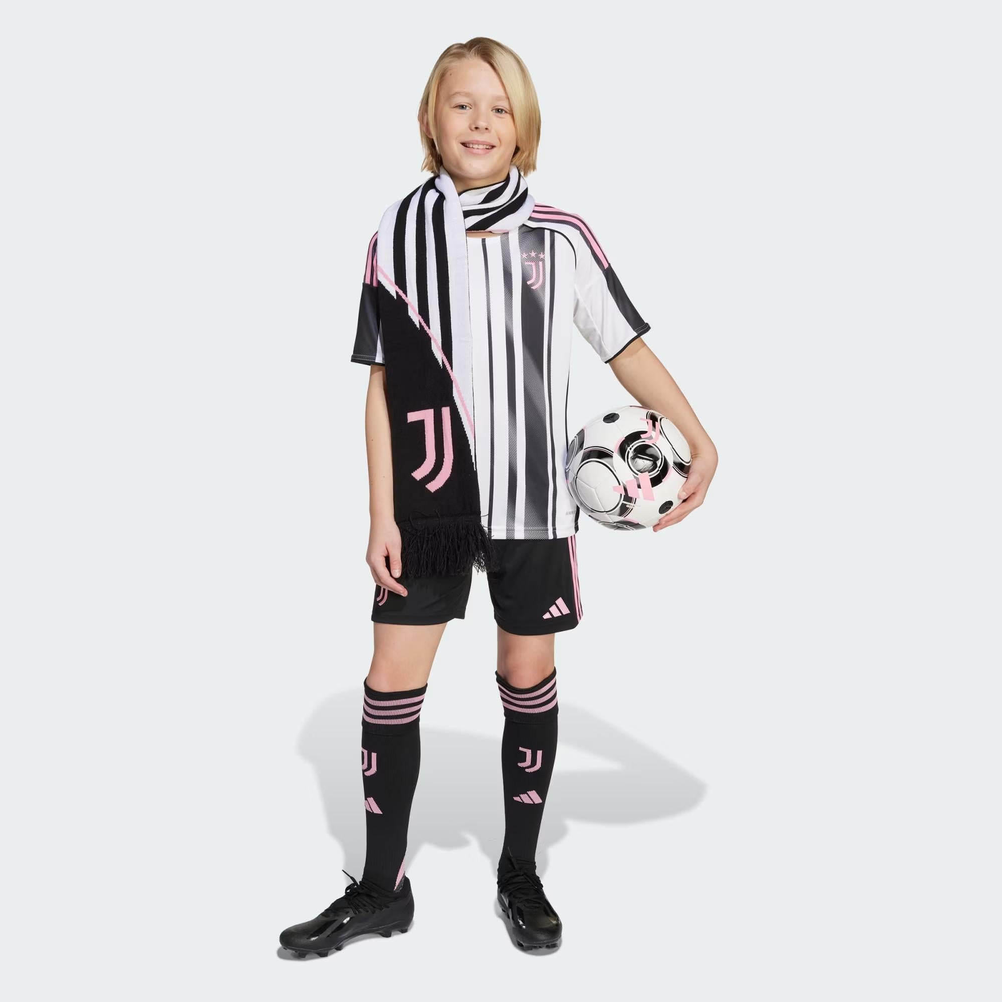 adidas Juventus 25/26 Çocuk Forma