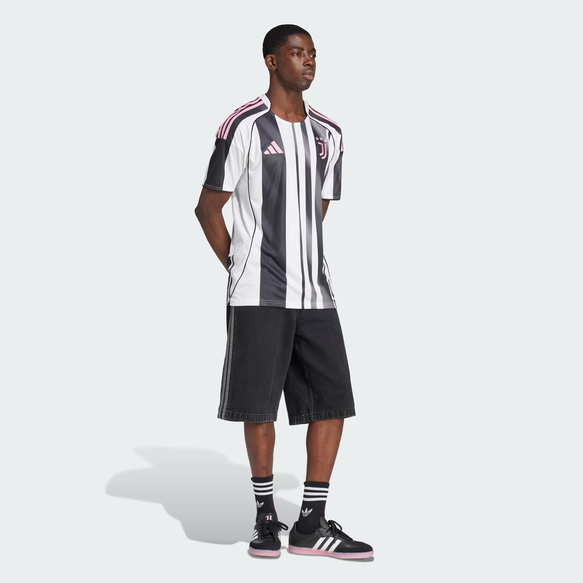 adidas Juventus 25/26 Erkek Forma