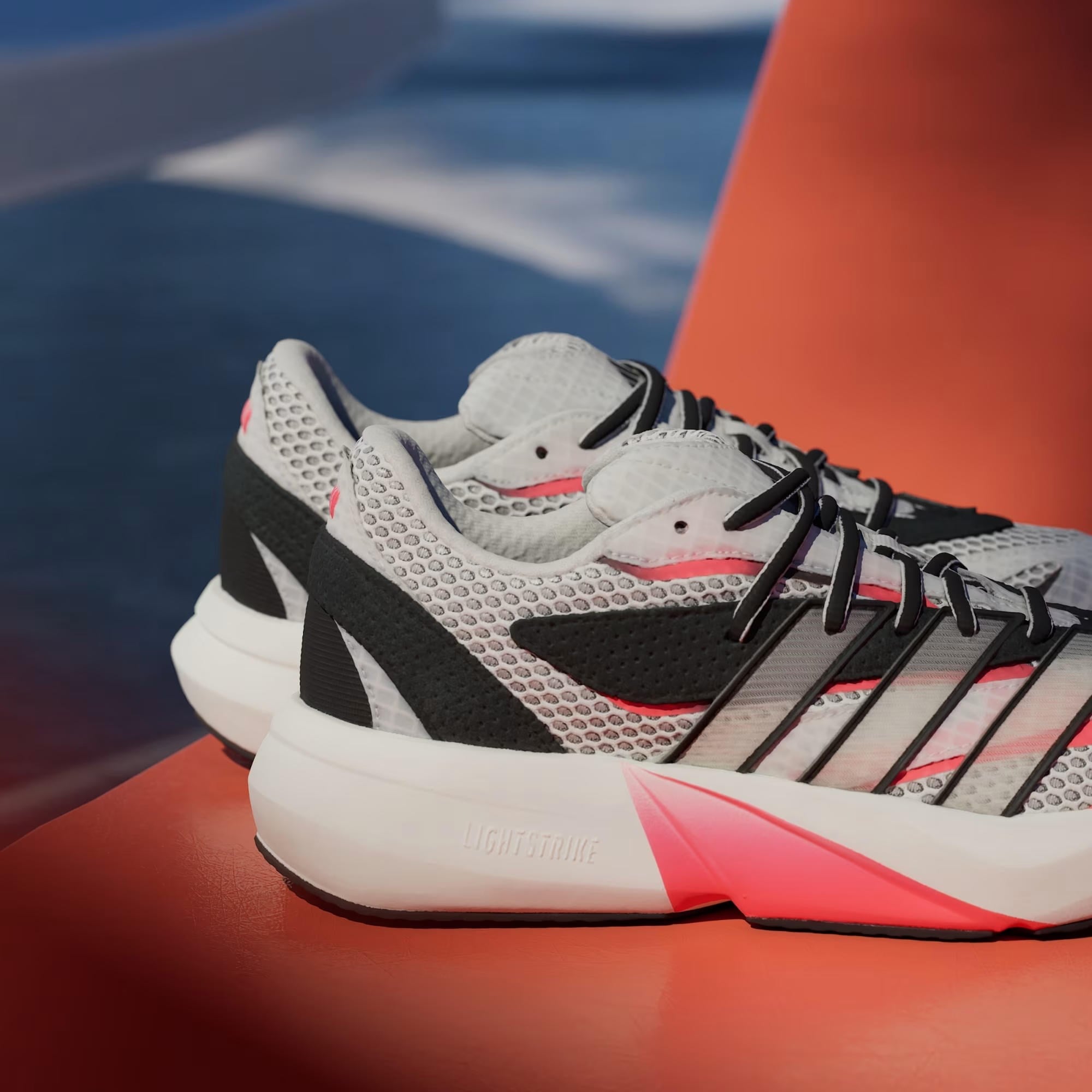 adidas Lightblaze Kadın Günlük Spor Ayakkabı