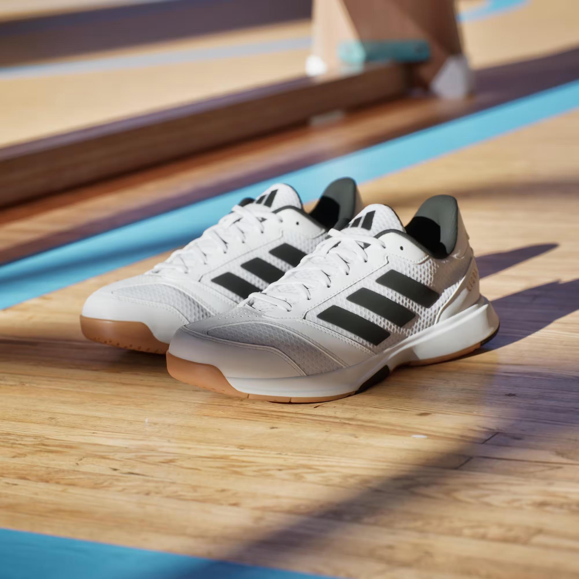 adidas Ligra 8 Indoor Erkek Antrenman Ayakkabısı