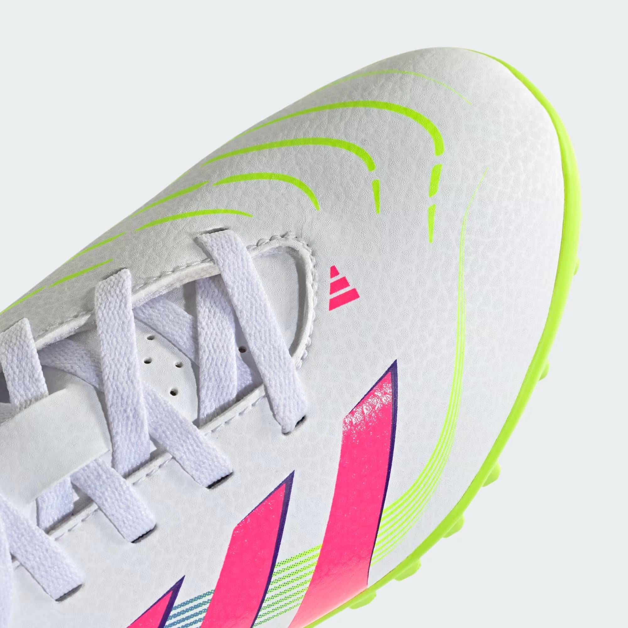 adidas Predator Club Çocuk Halı Saha Ayakkabısı