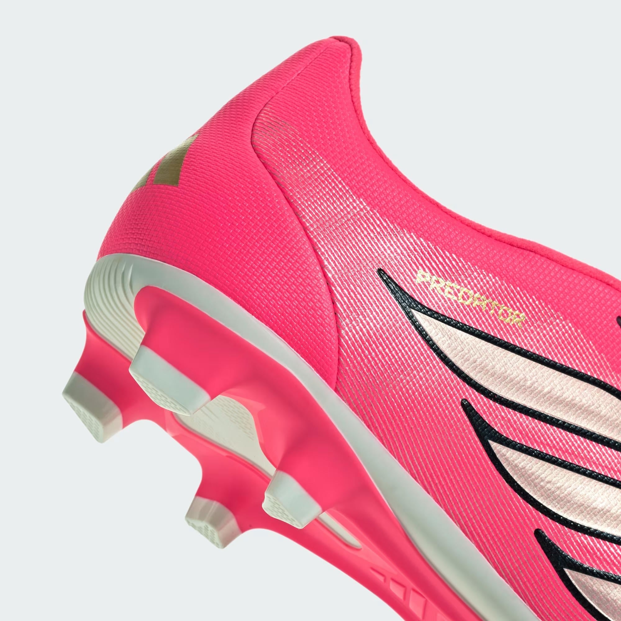 adidas Predator Club FG Erkek Krampon