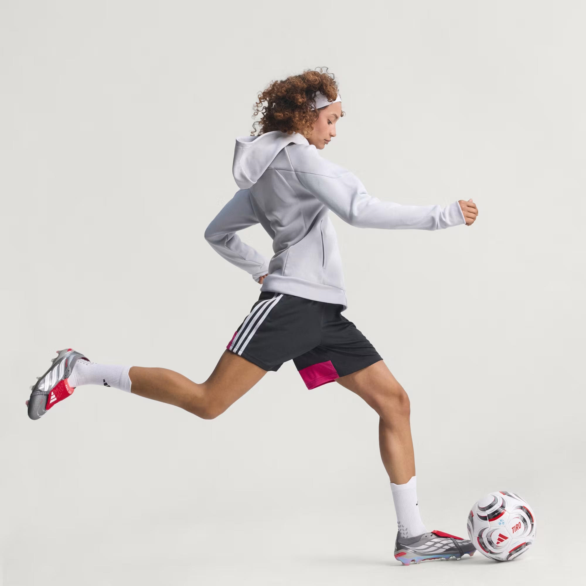 adidas Predator Elite FG Erkek Krampon