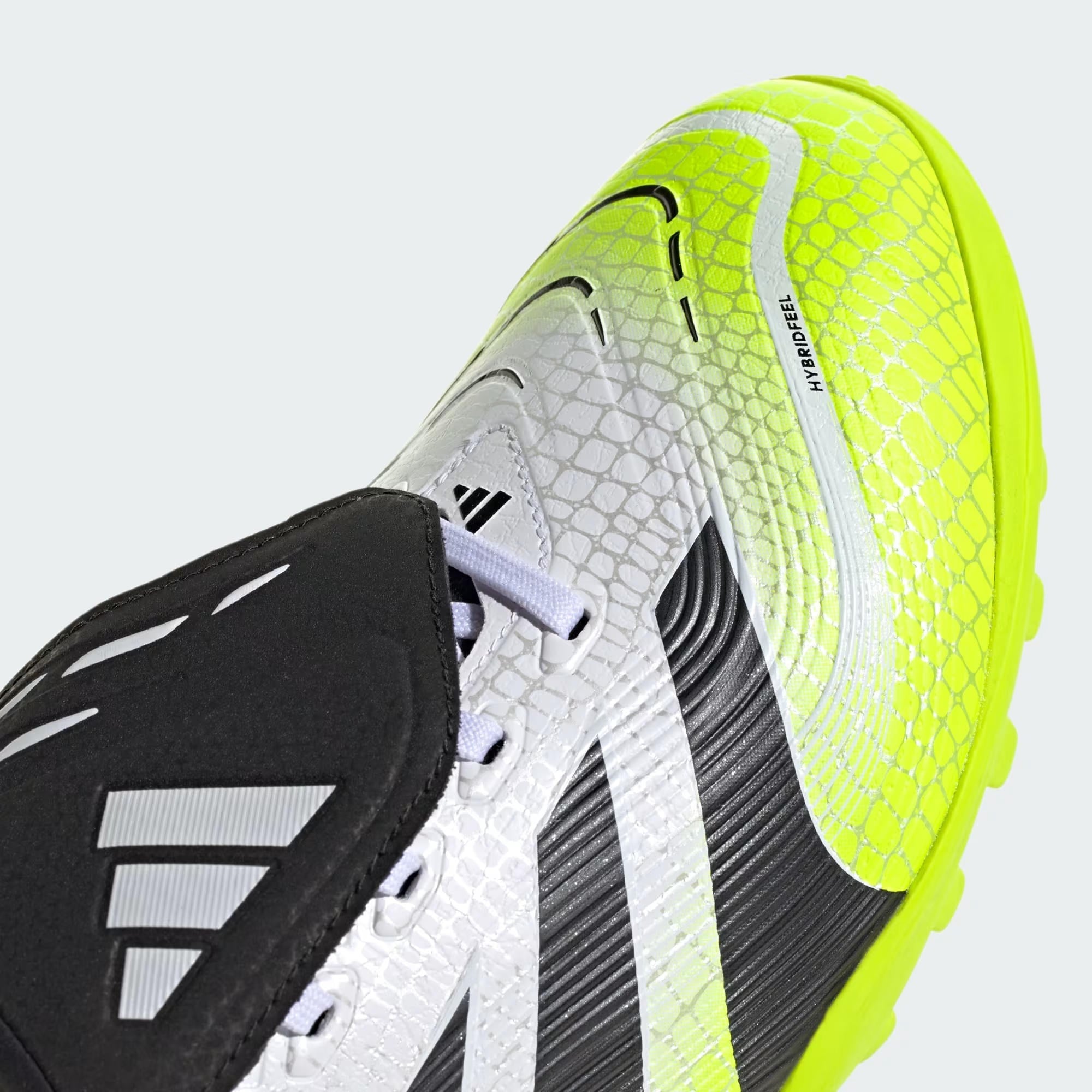 adidas Predator League FG Erkek Halı Saha Ayakkabısı
