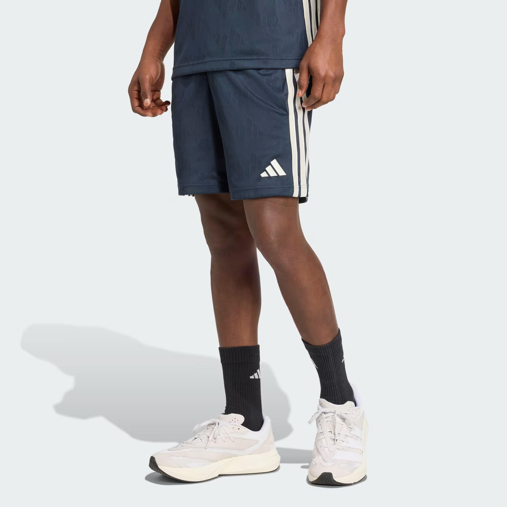 adidas Stadium Jacquard Erkek Şort
