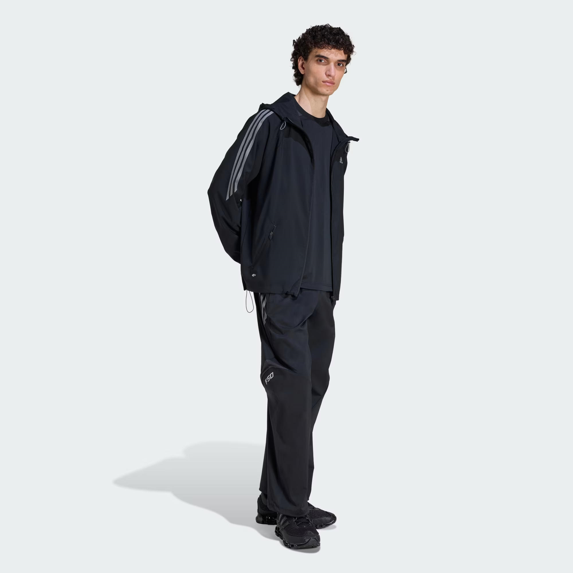 adidas Striped Regular Erkek Rüzgarlık