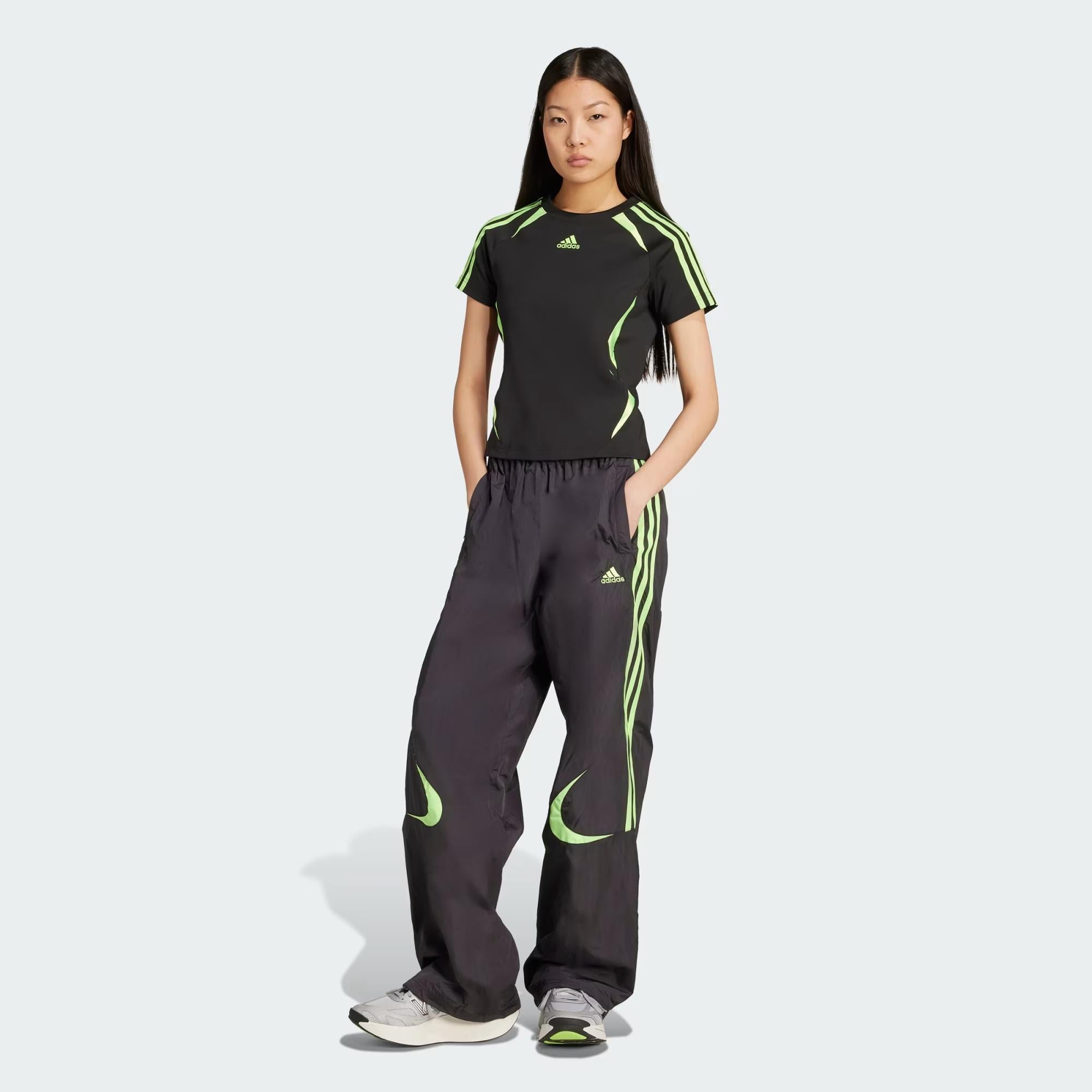 adidas Teamgeist Adicolor Slim Kadın Forma