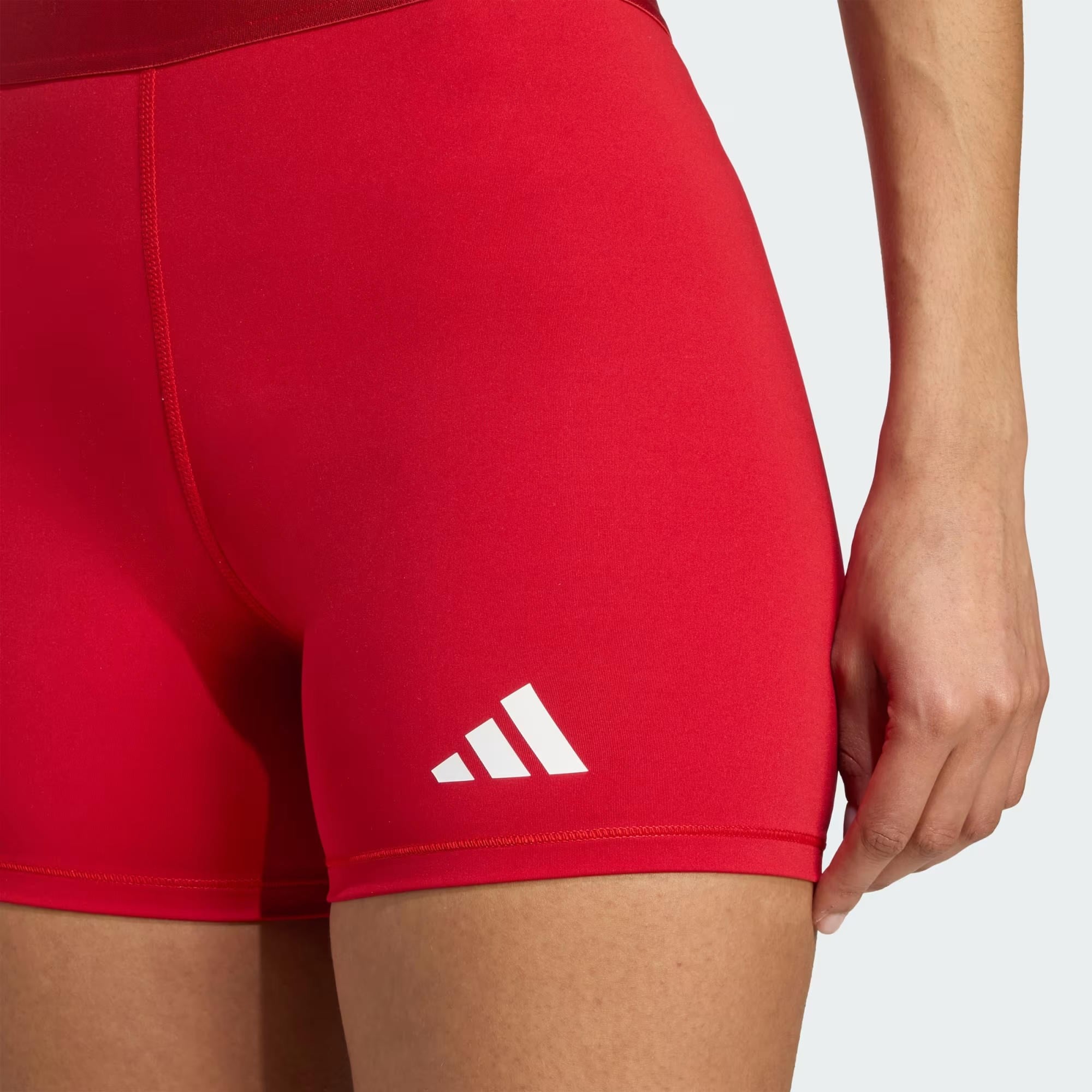 adidas Techfit Kadın Şort