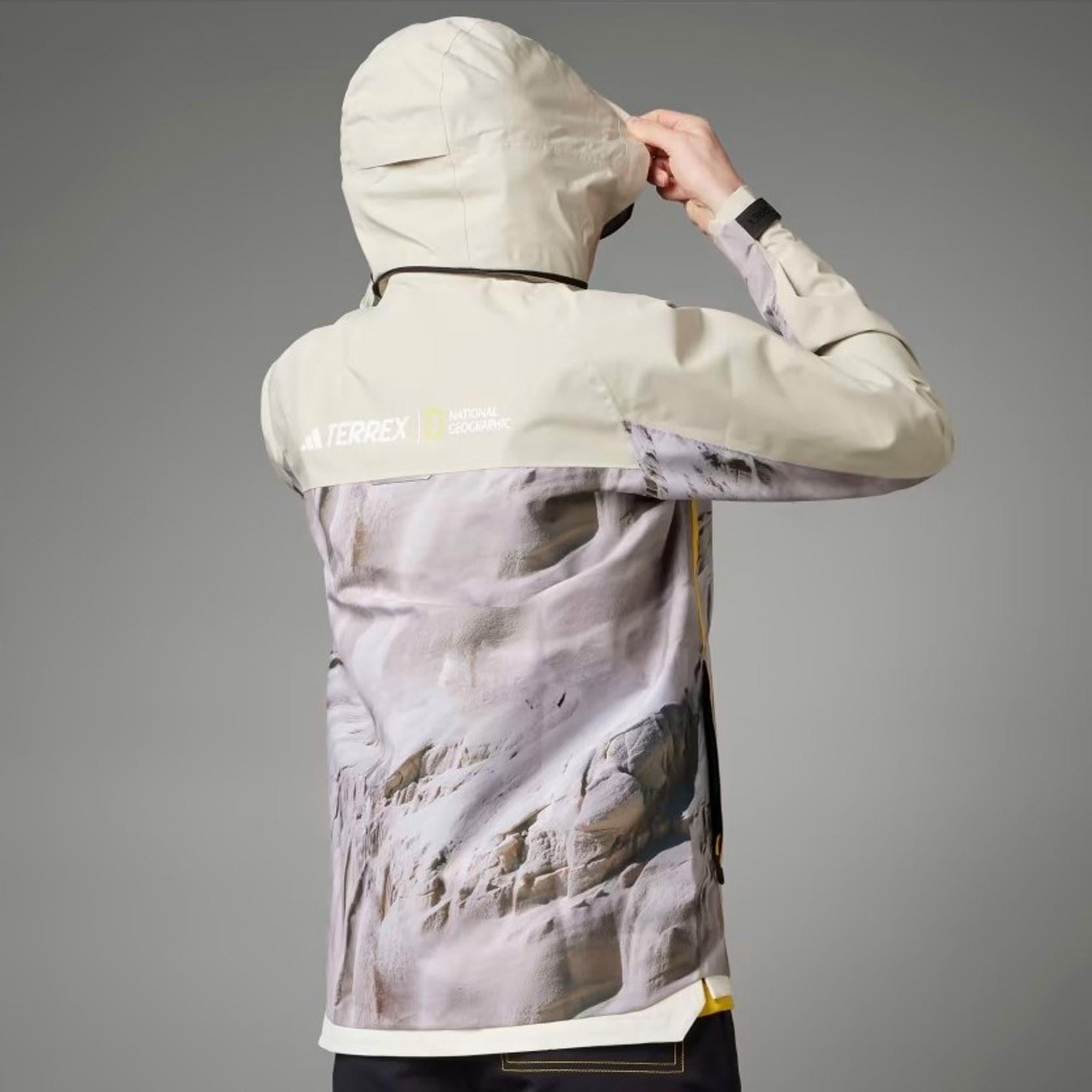 adidas Terrex National Geographic Rain.Rdy Kadın Rüzgarlık