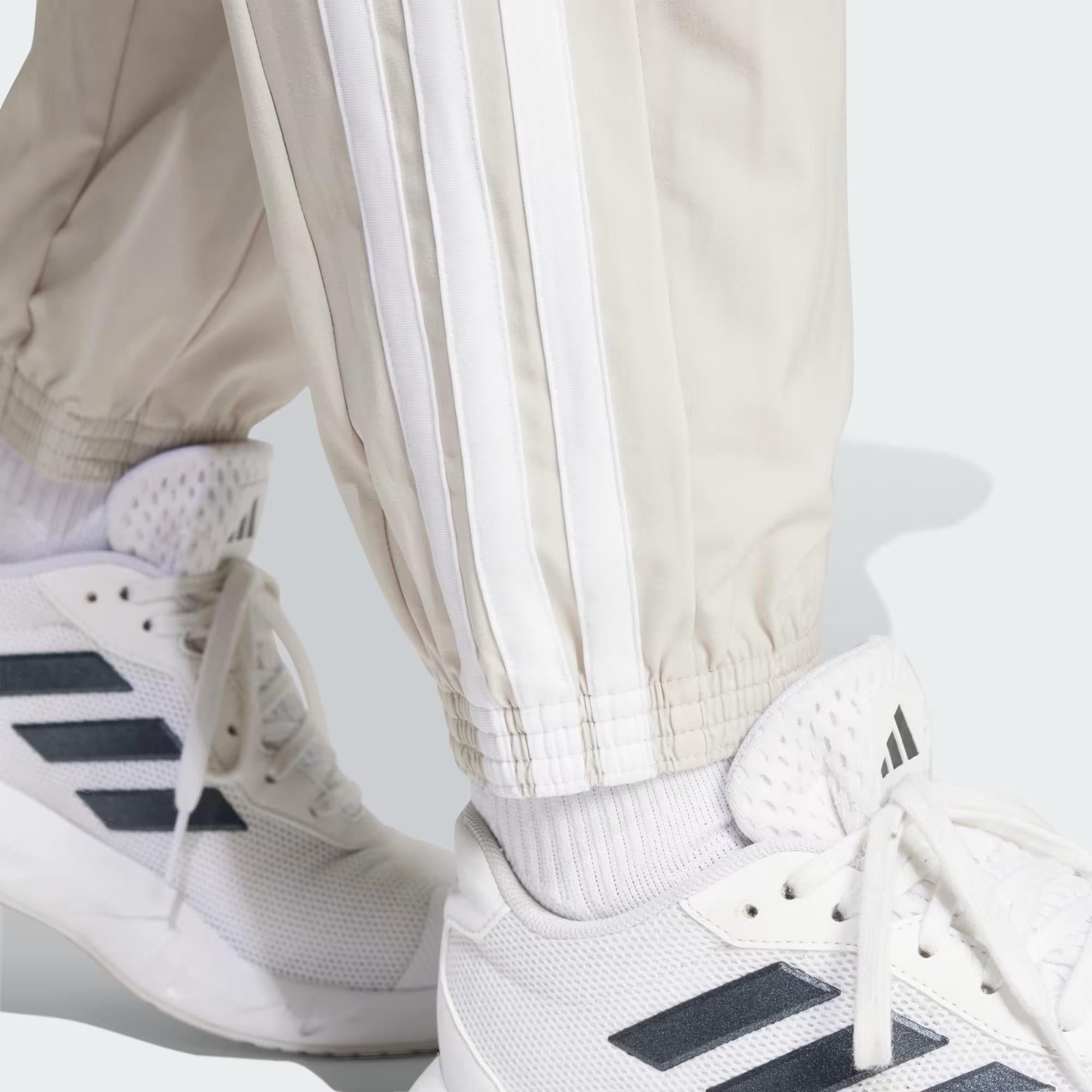adidas Train Essentials 3 Stripes Woven Kadın Eşofman Altı