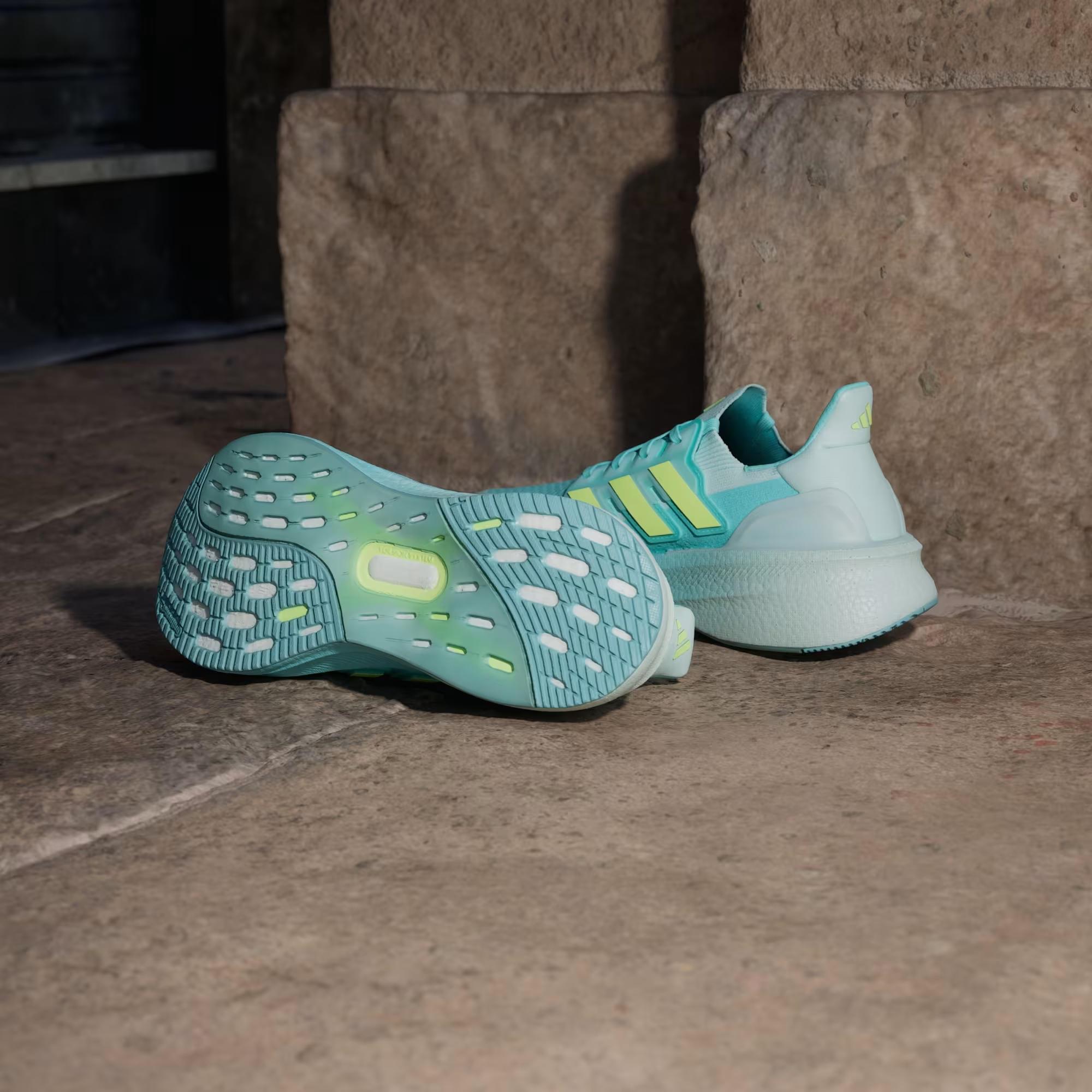 adidas Ultraboost 5 Kadın Koşu Ayakkabısı - Görsel 4