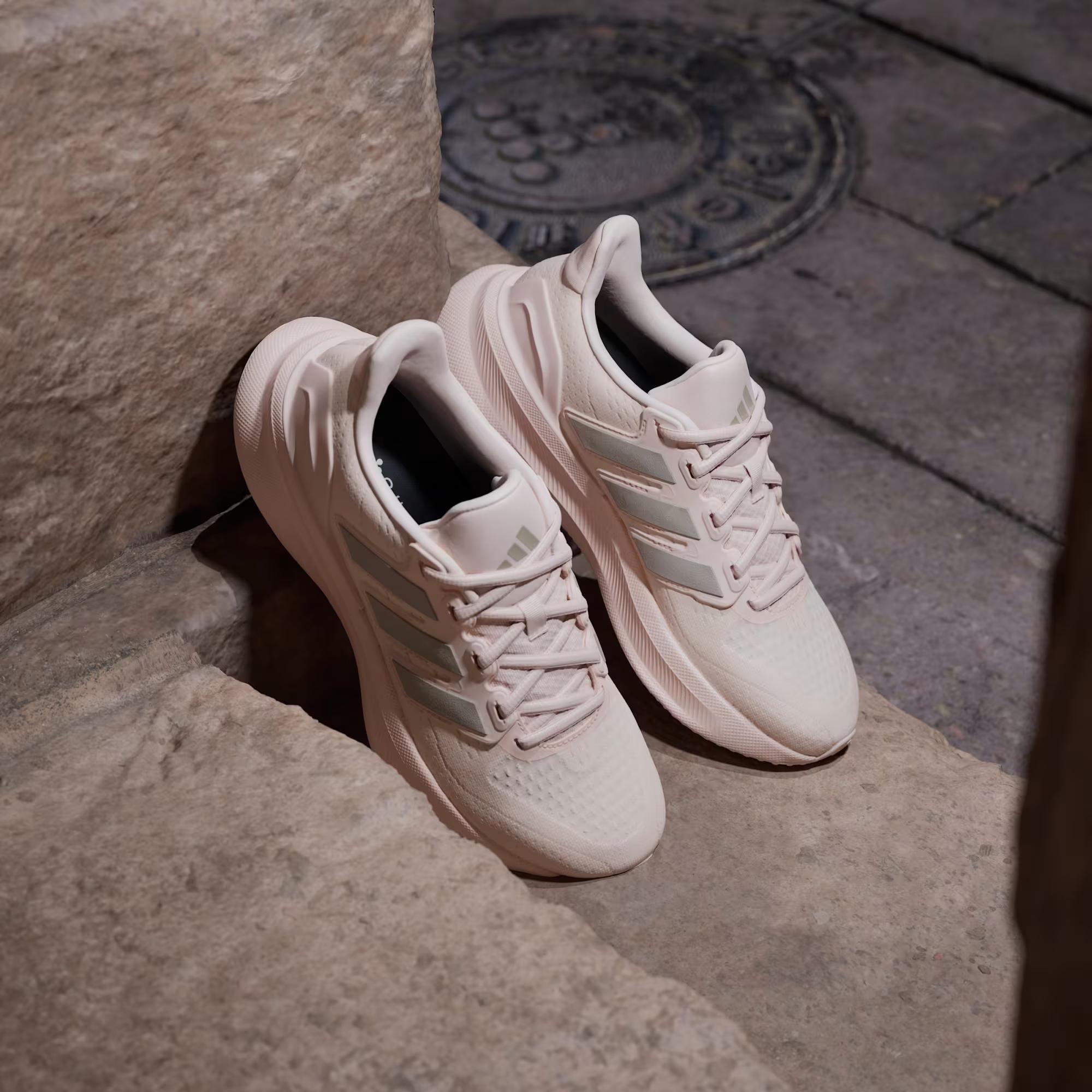 adidas UltraRun 5 Kadın Koşu Ayakkabısı - Görsel 4