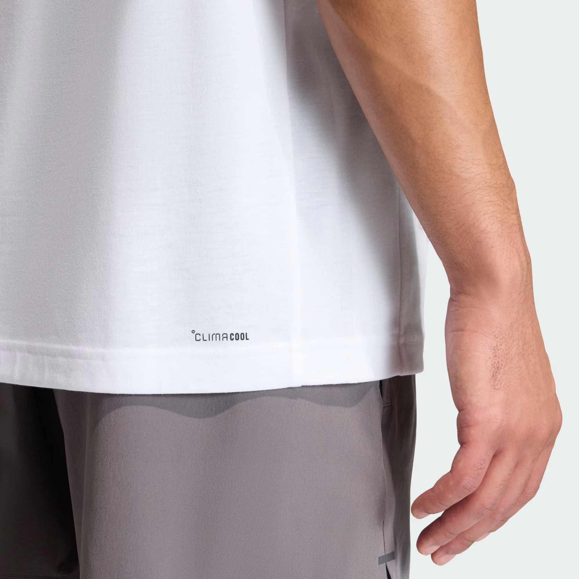 adidas Workout Essentials Feelready Erkek Tişört