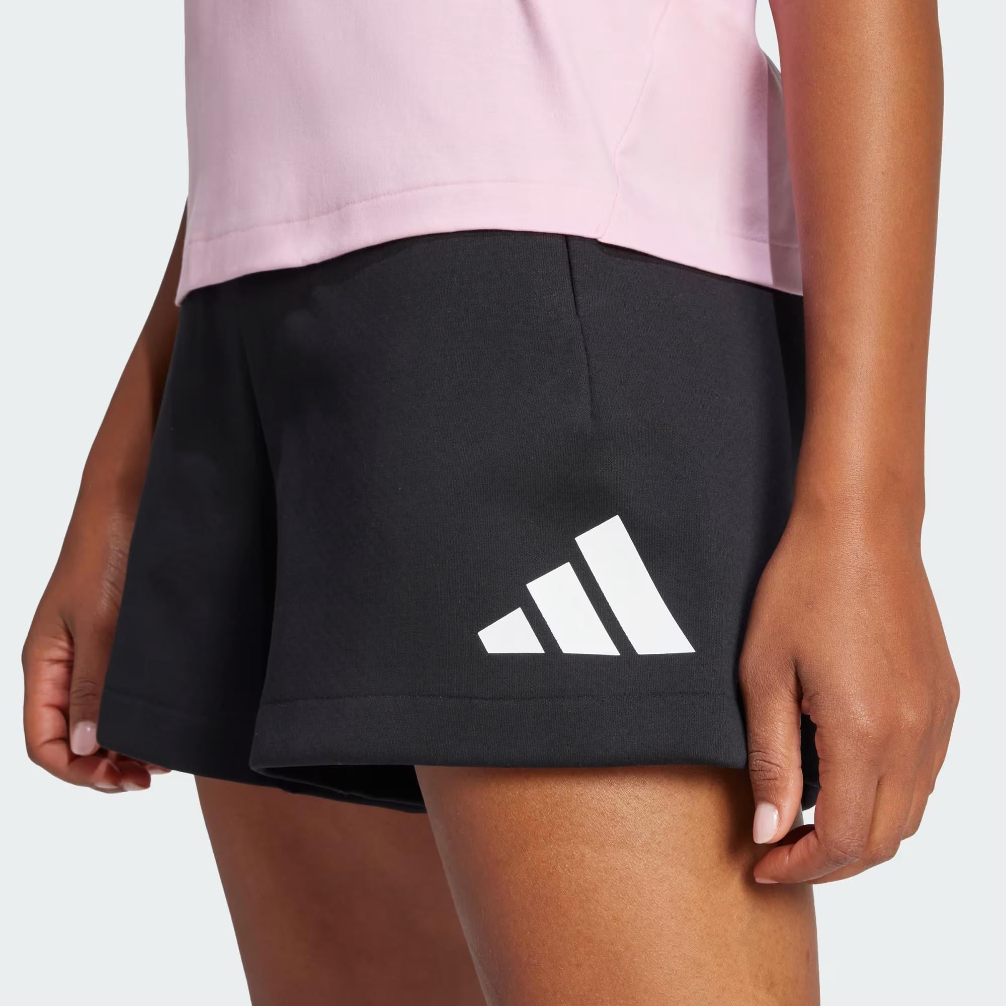 adidas Z.N.E. Kadın Şort