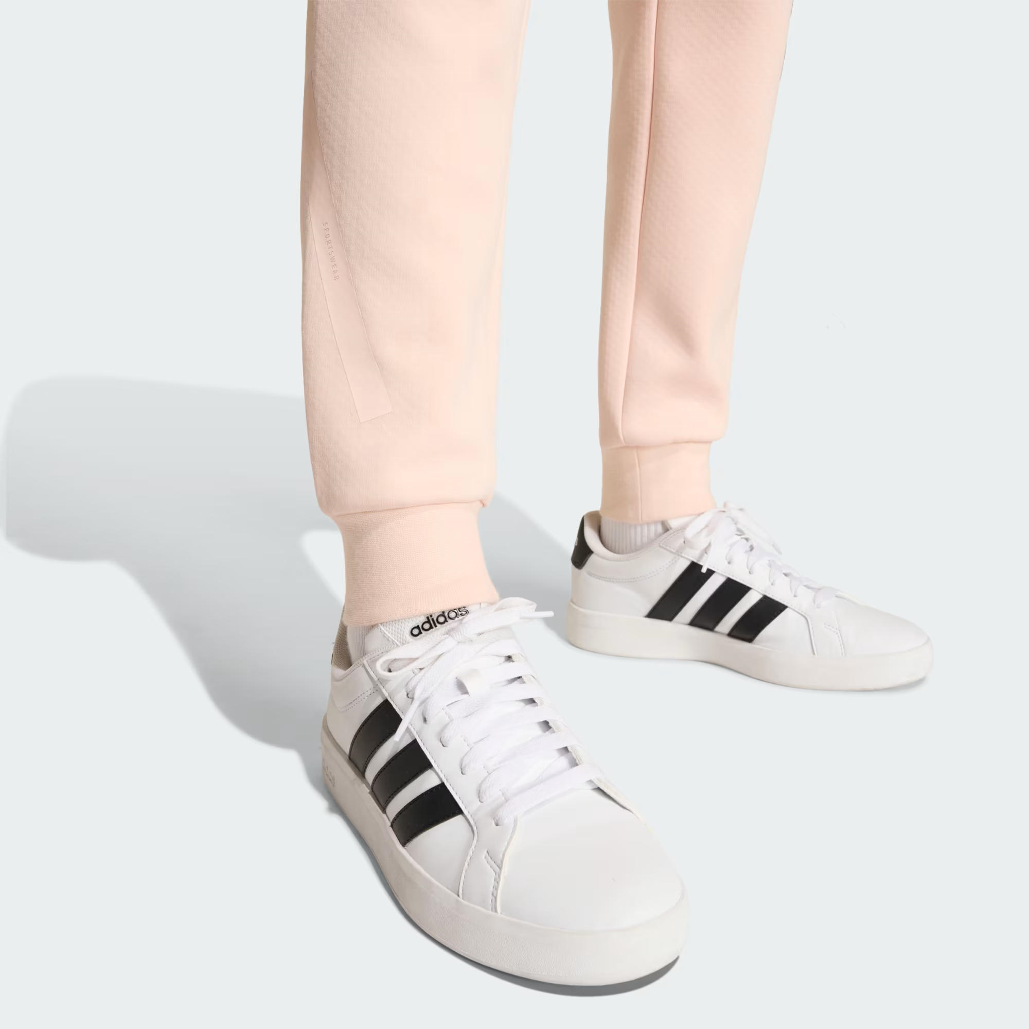 adidas Z.N.E. Tapered-Leg Çocuk Eşofman Altı