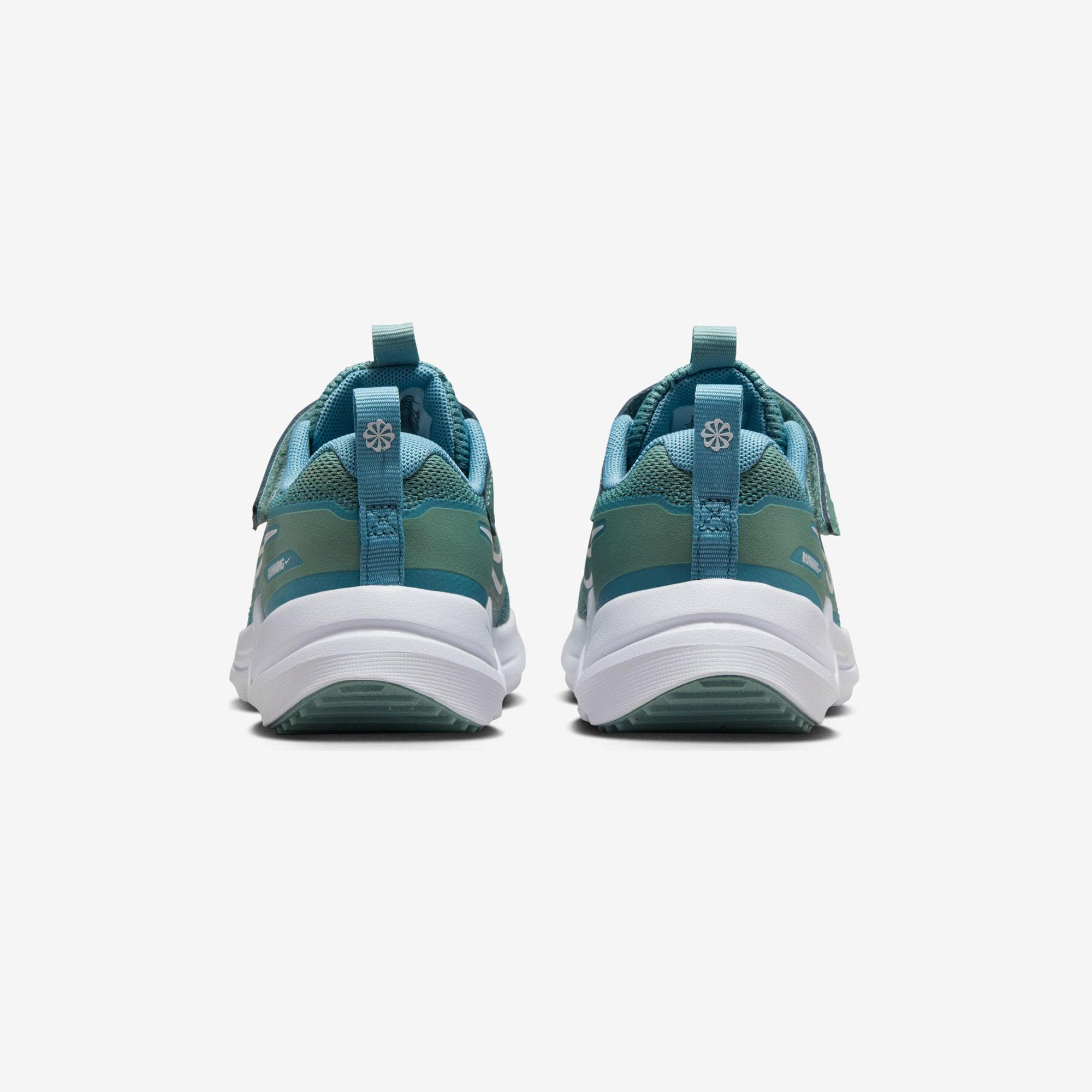 Nike Cosmic Runner Çocuk Günlük Spor Ayakkabı - Görsel 5