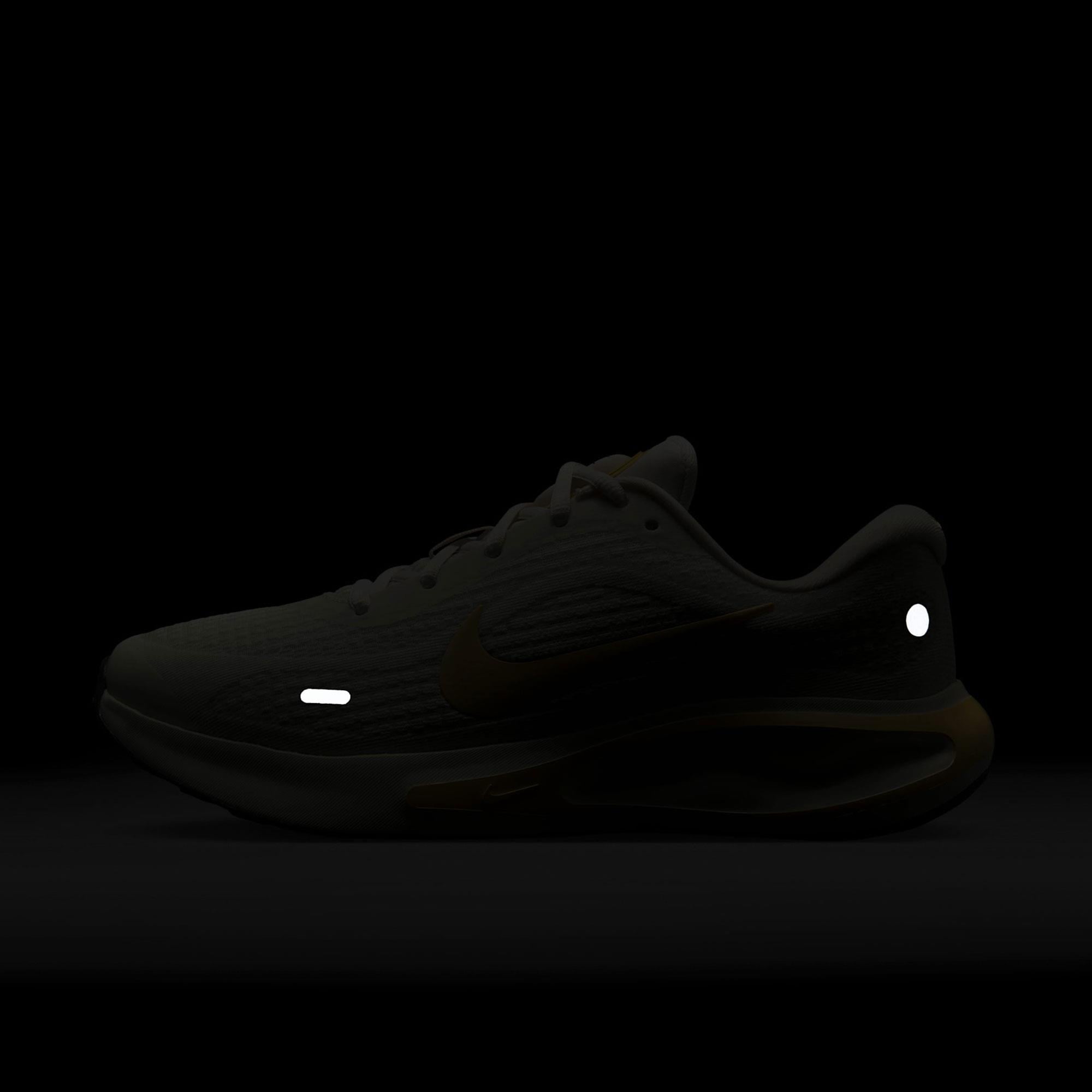 Nike Journey Run Kadın Koşu Ayakkabısı